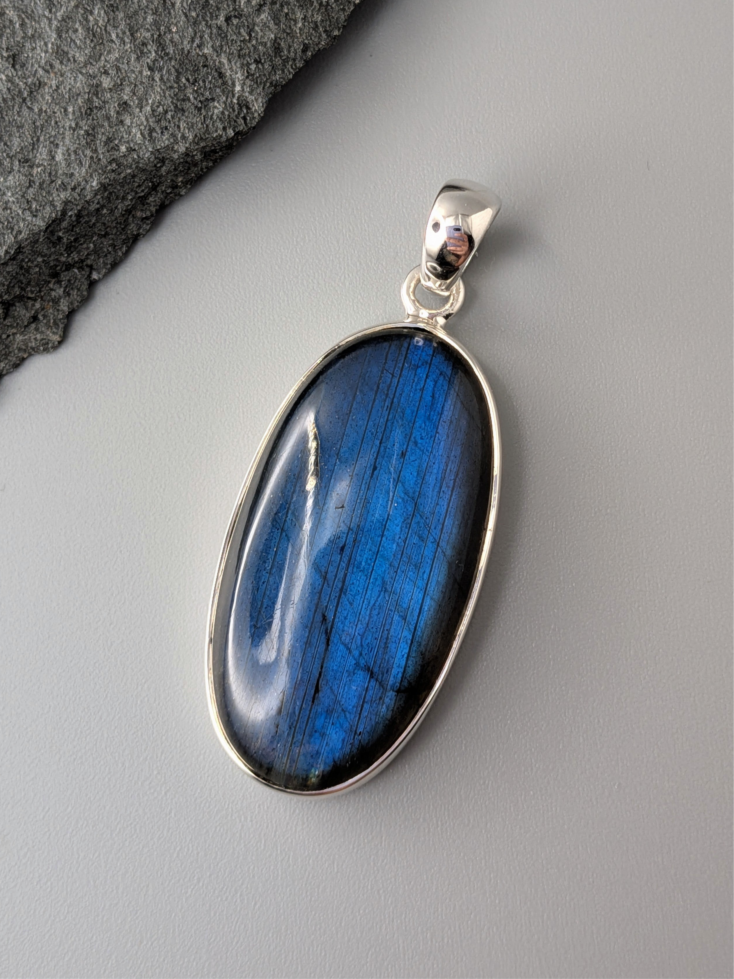 •LABRADORITE OVAL - 2• sterling silver pendant