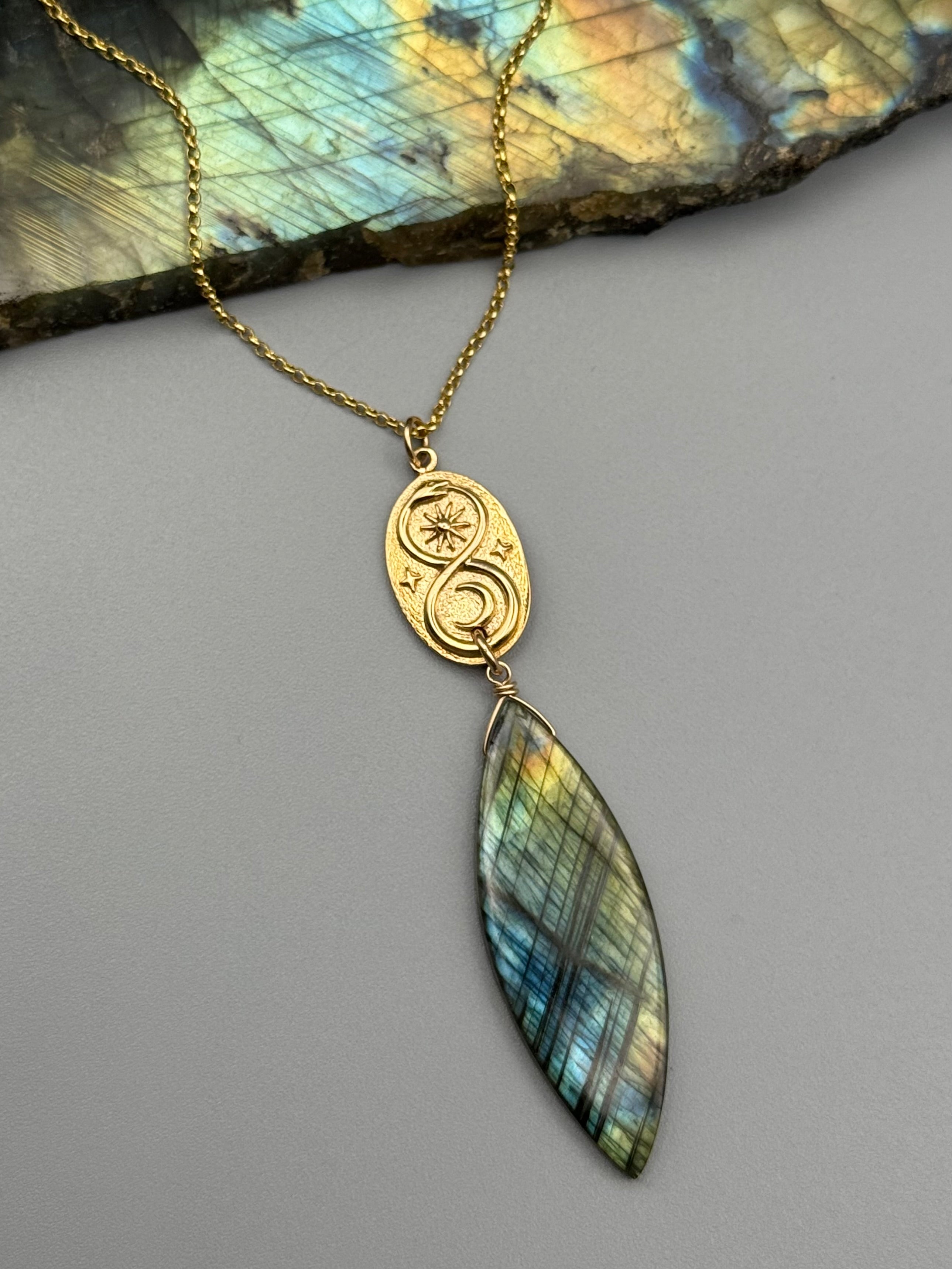 •NĀGA• labradorite + gold necklace (18"-20" long)