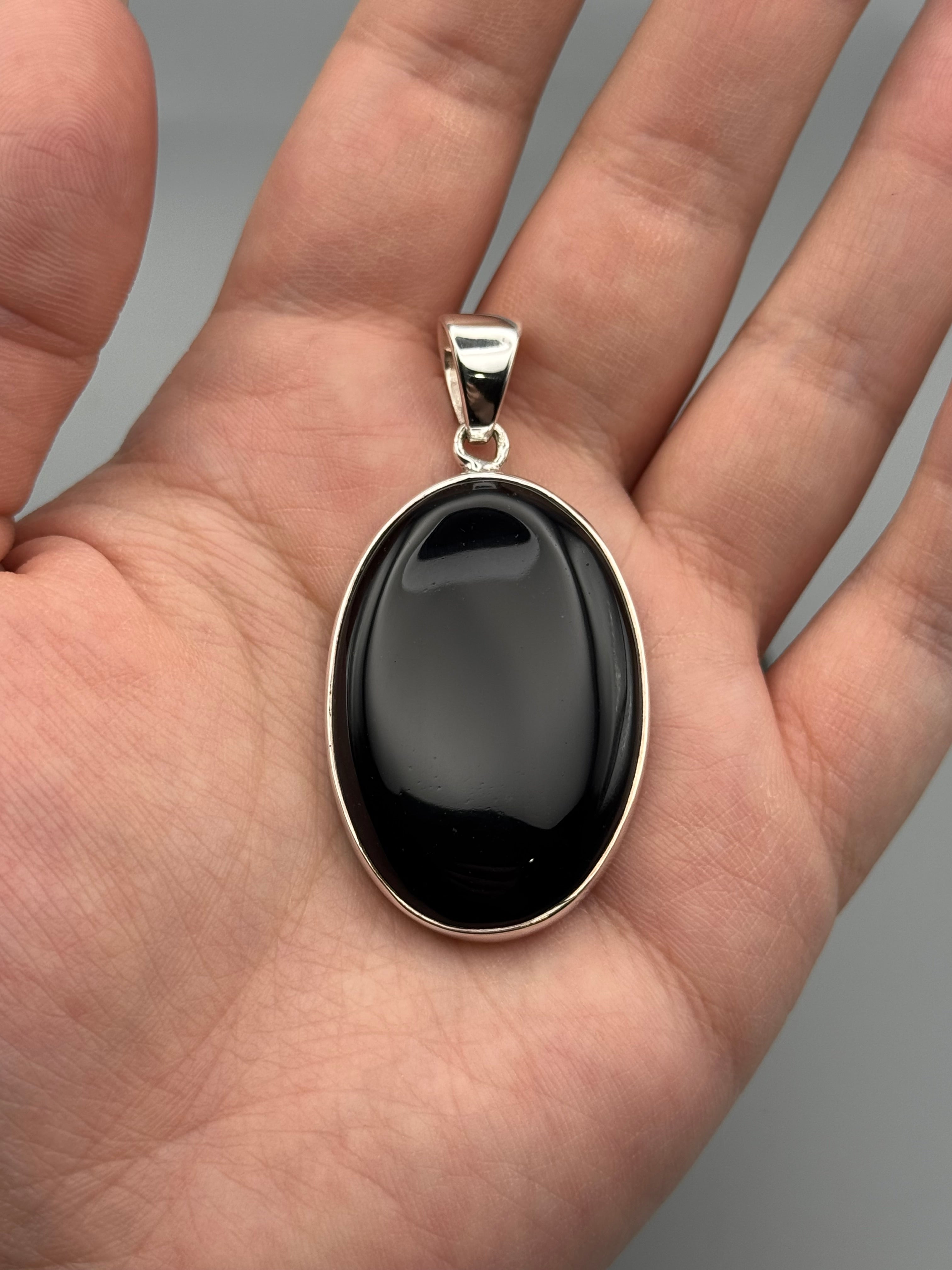 •BLACK ONYX - OVAL• sterling silver pendant
