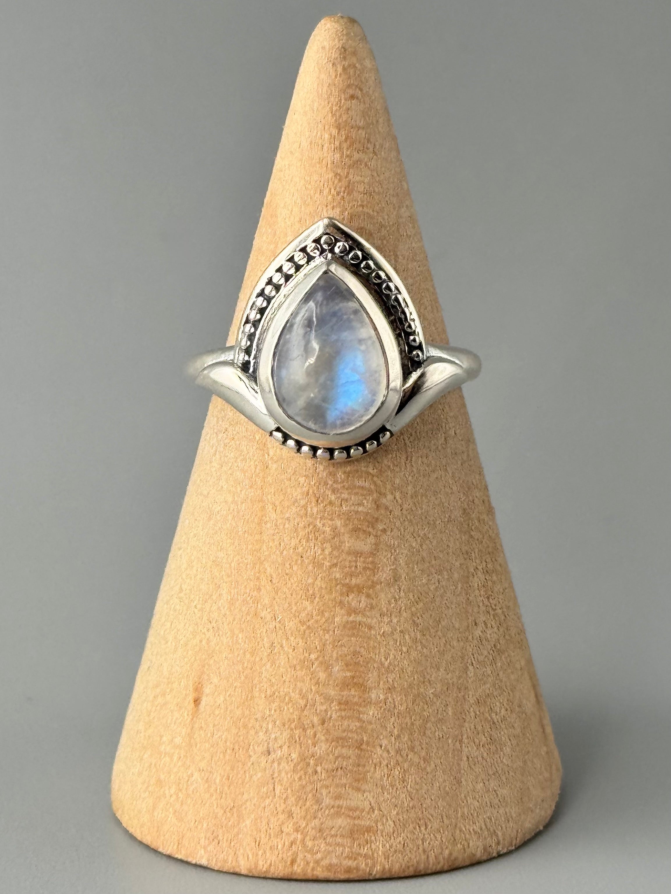 •RAINBOW MOONSTONE - SHIELD• sterling silver ring (various sizes)