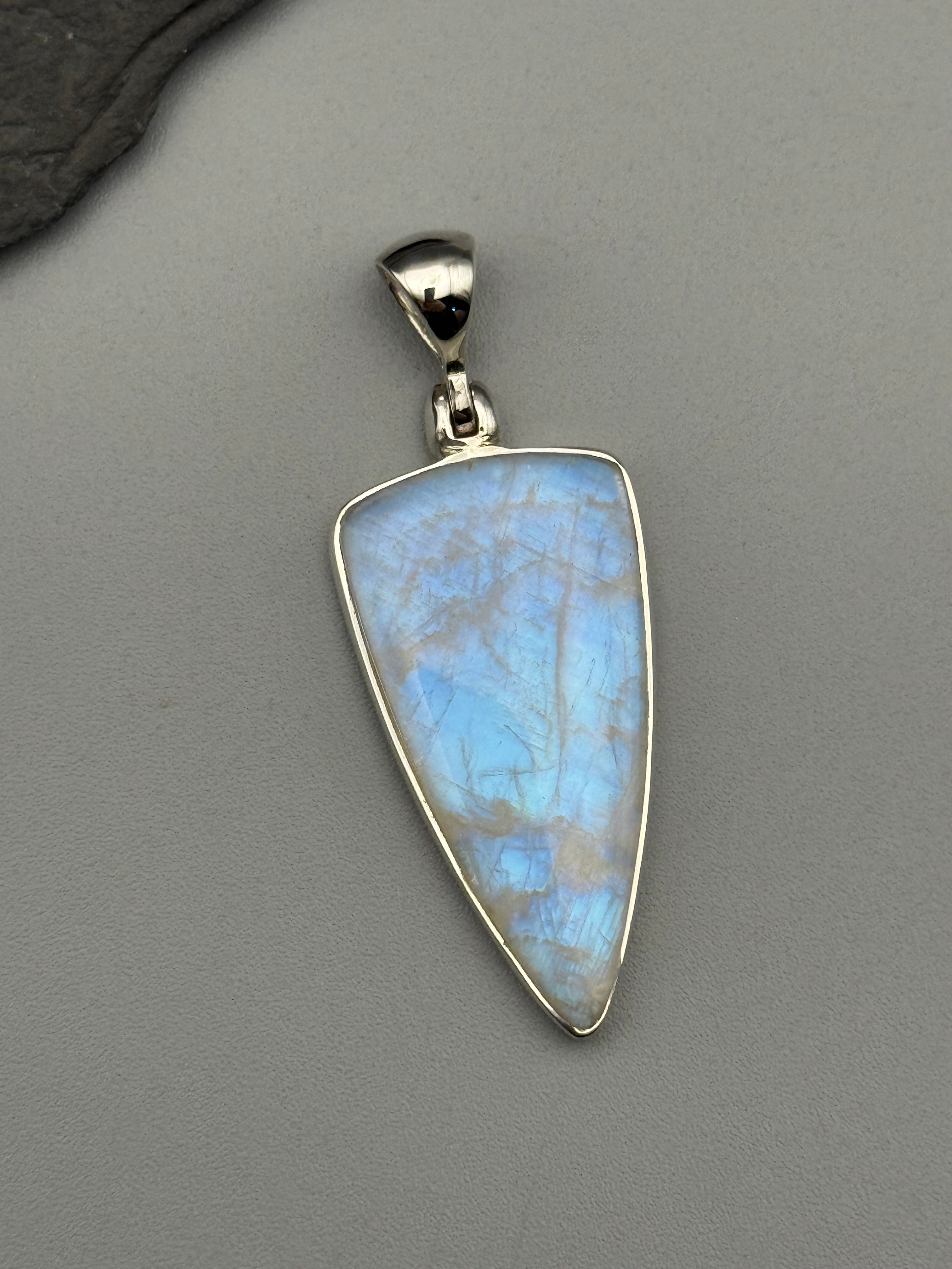 •RAINBOW MOONSTONE - SIMPLE FANG• sterling silver pendant