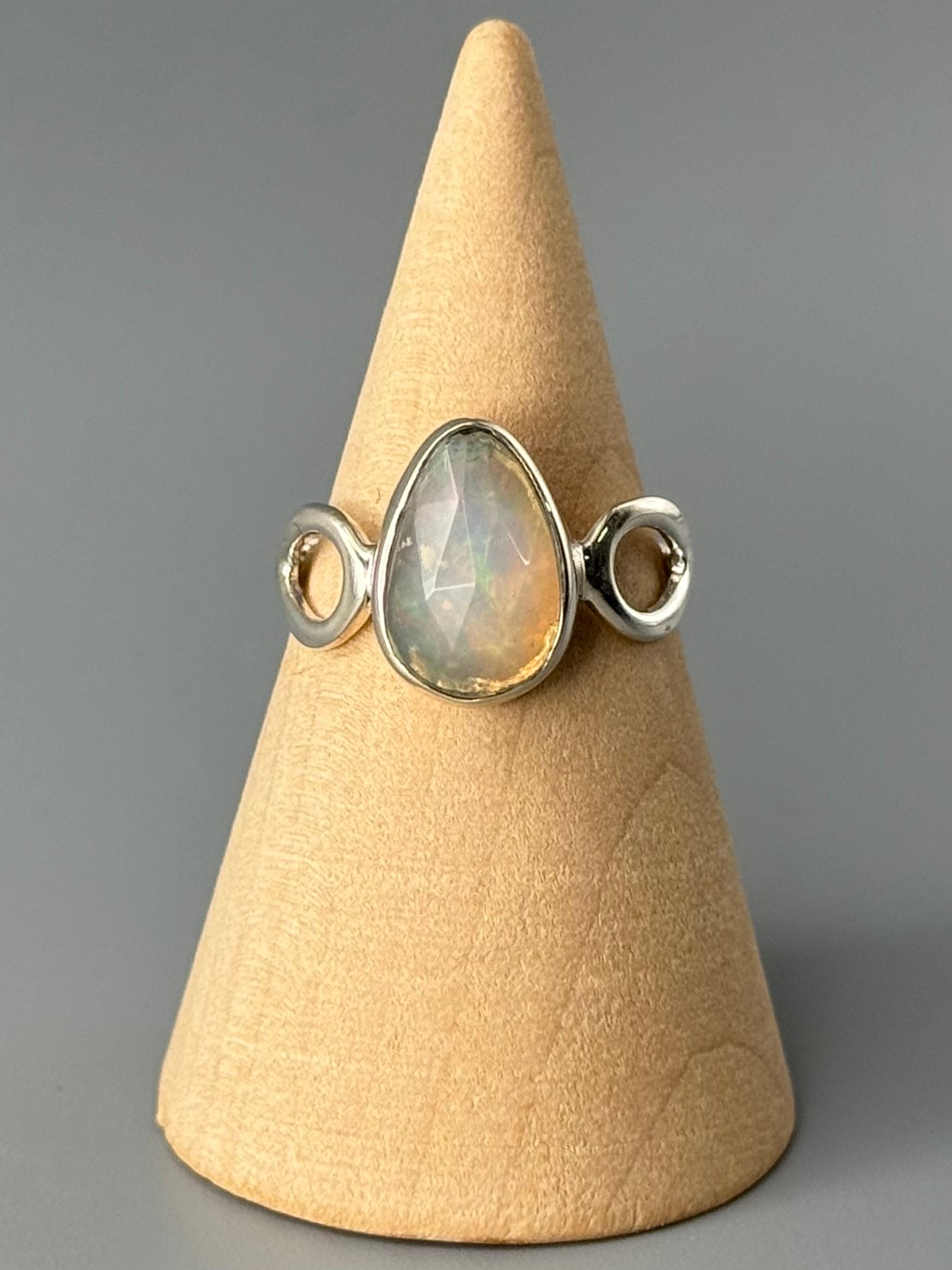 •FACETED ETHIOPIAN OPAL - DROPLETS• silver ring (size 6.75)