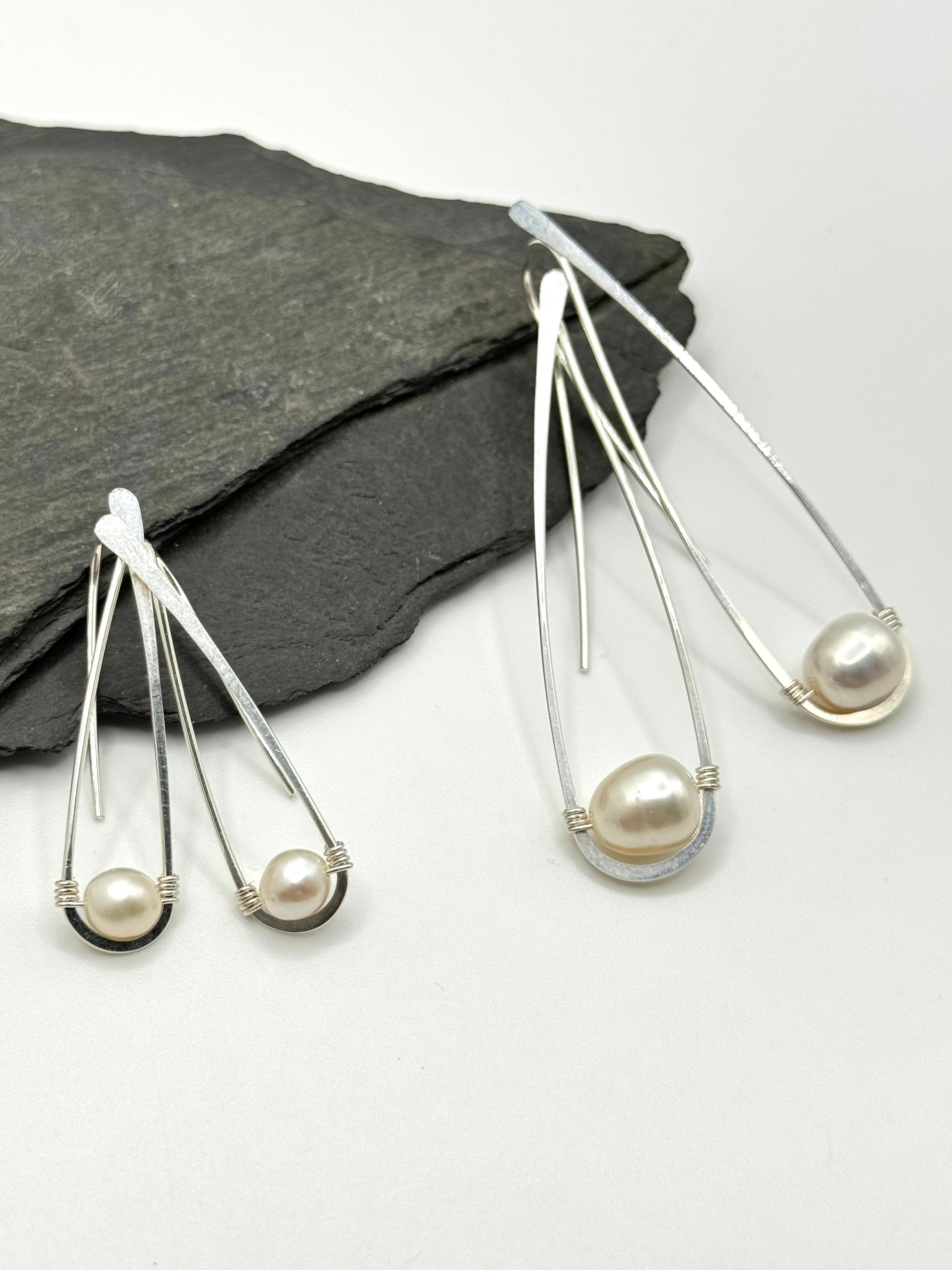 •DEEP DROP THREADER• pearl + silver earrings