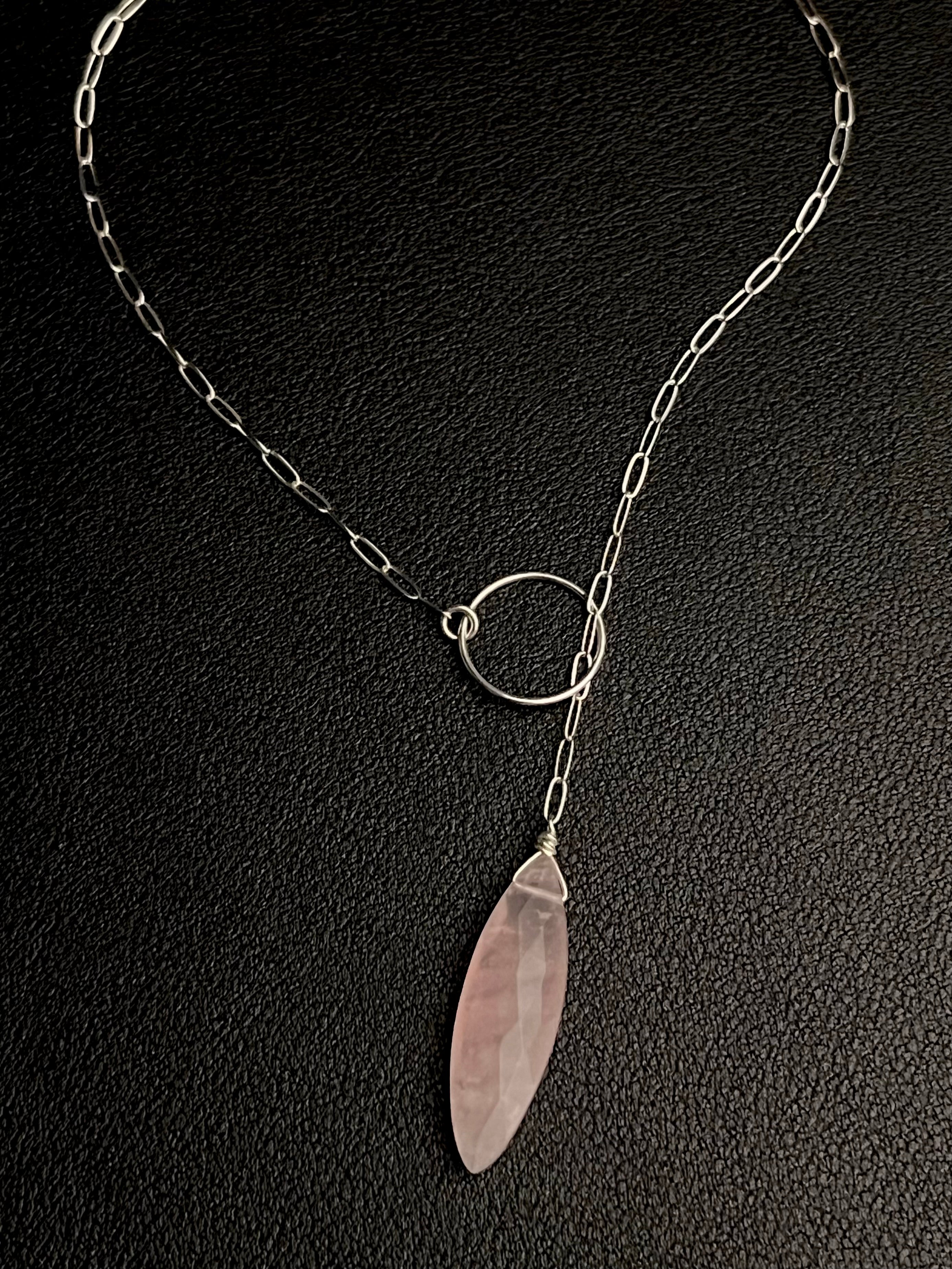 •LINKED LARIAT• rose quartz + silver necklace (19")