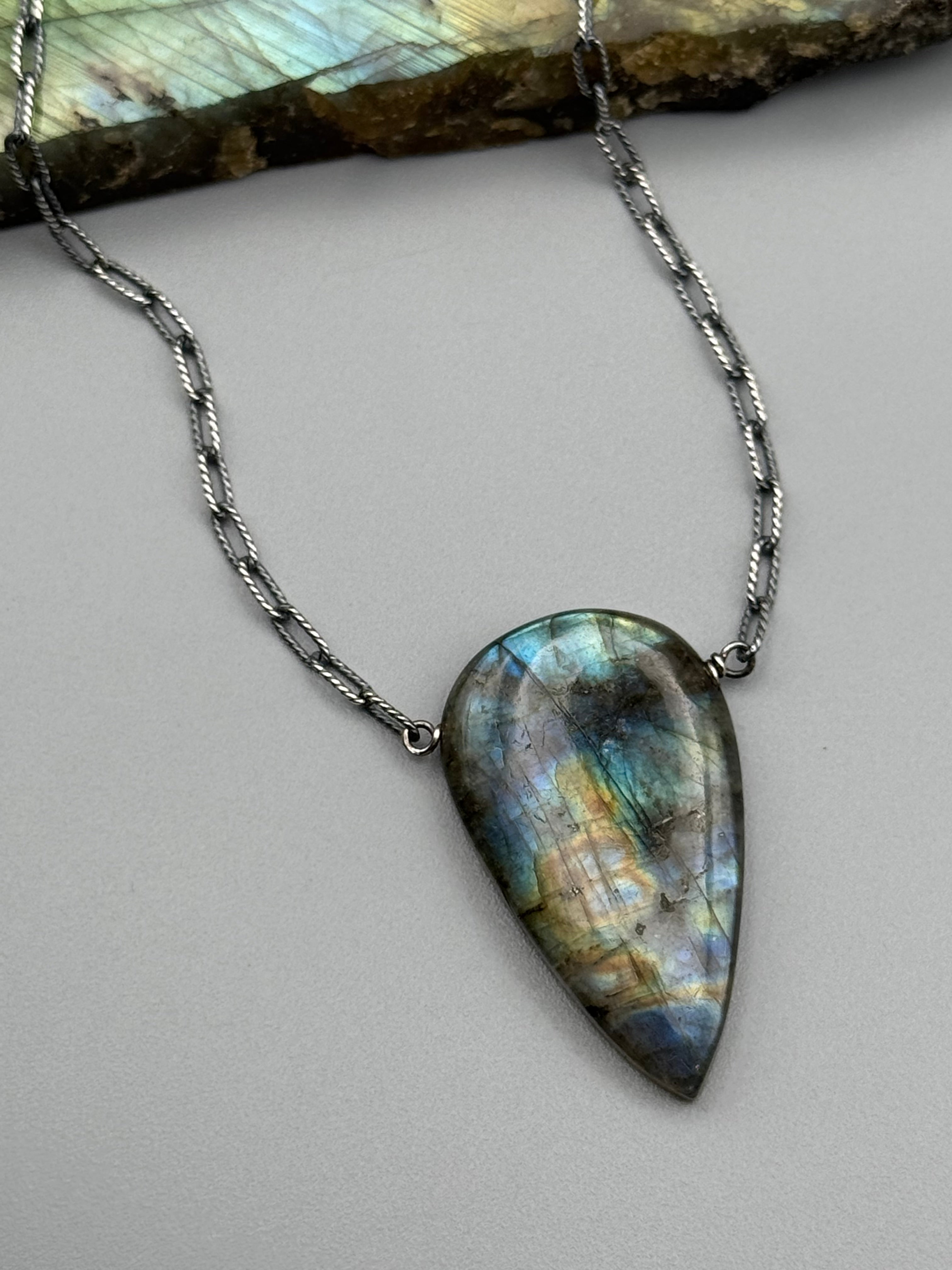 •AEON• labradorite spear tear + silver necklace (16"-18" long)