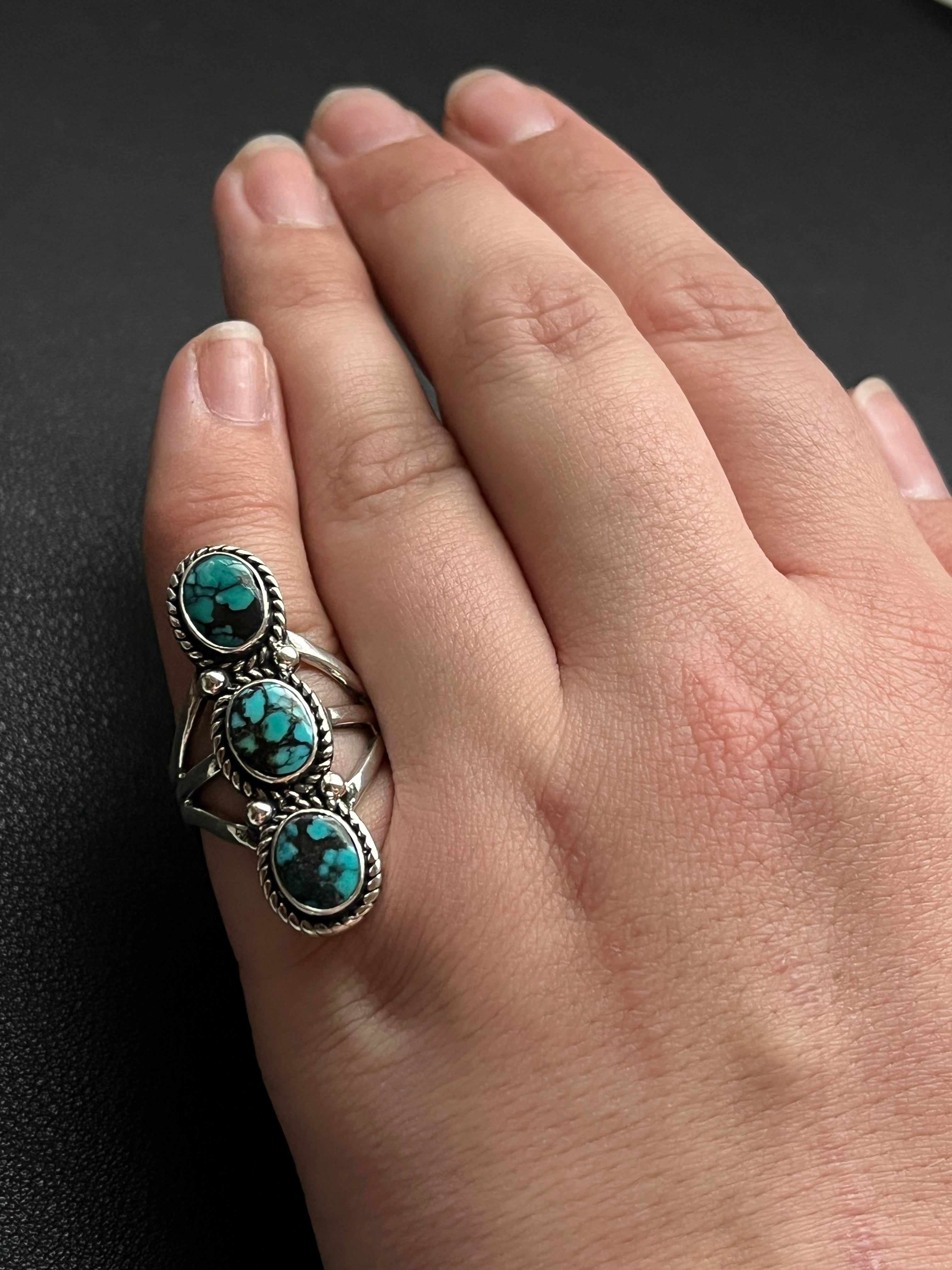 •CHINESE TURQUOISE• Navajo silver triple stone ring - size 6.5