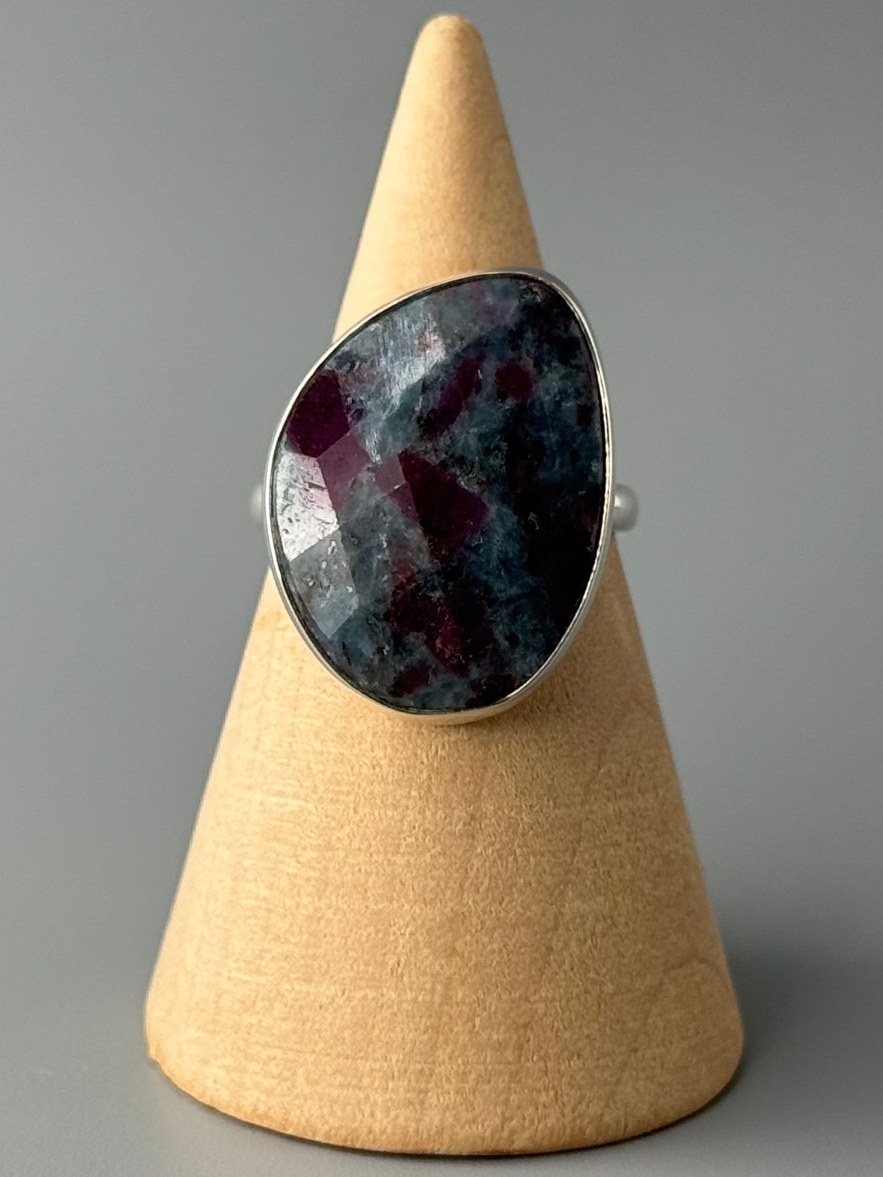 •FACETED RUBY KYANITE - FREEFORM• simple bezel silver ring (size 6)
