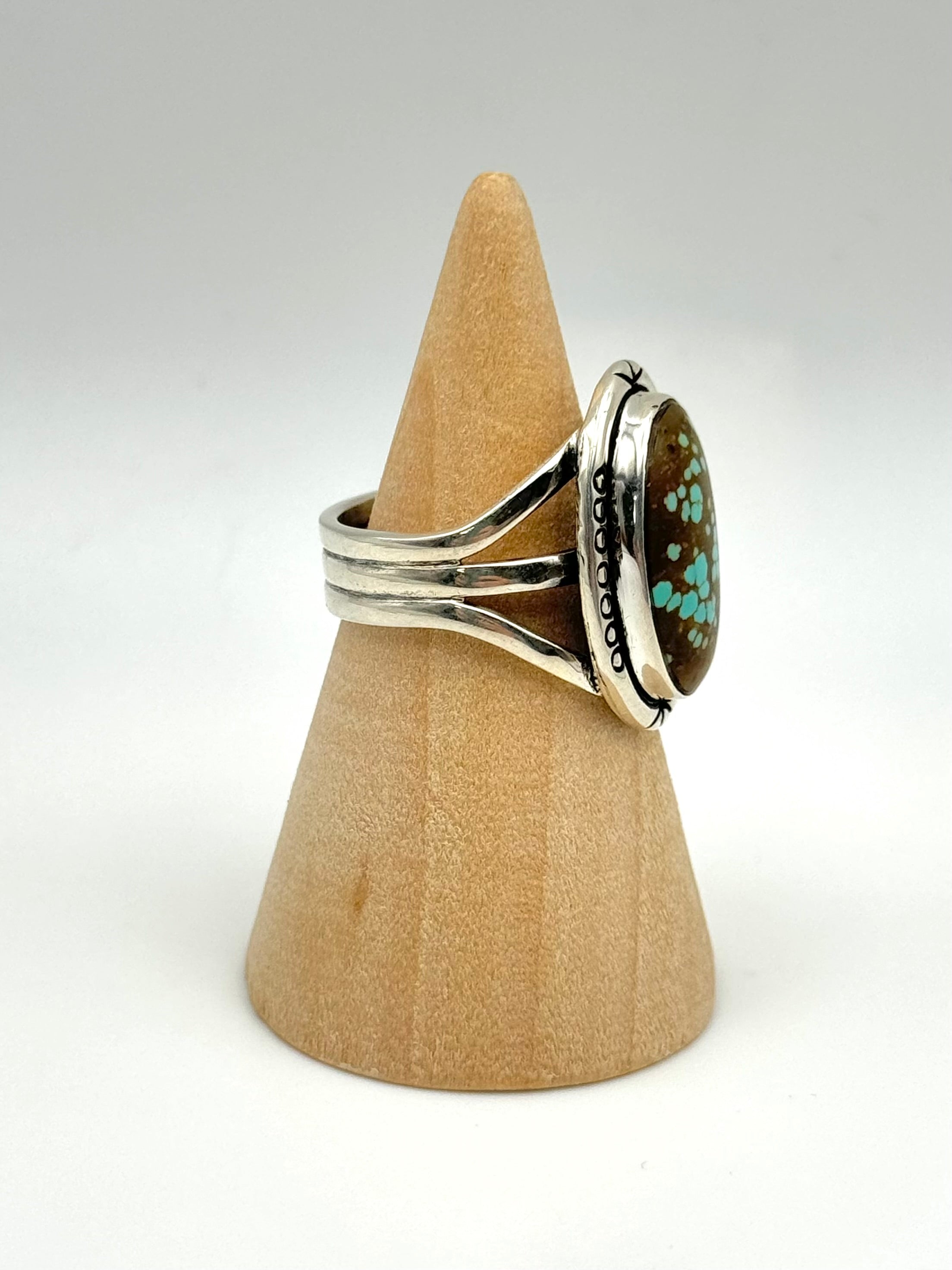 •#8 NEVADA TURQUOISE• Navajo silver ring (size 7.5)