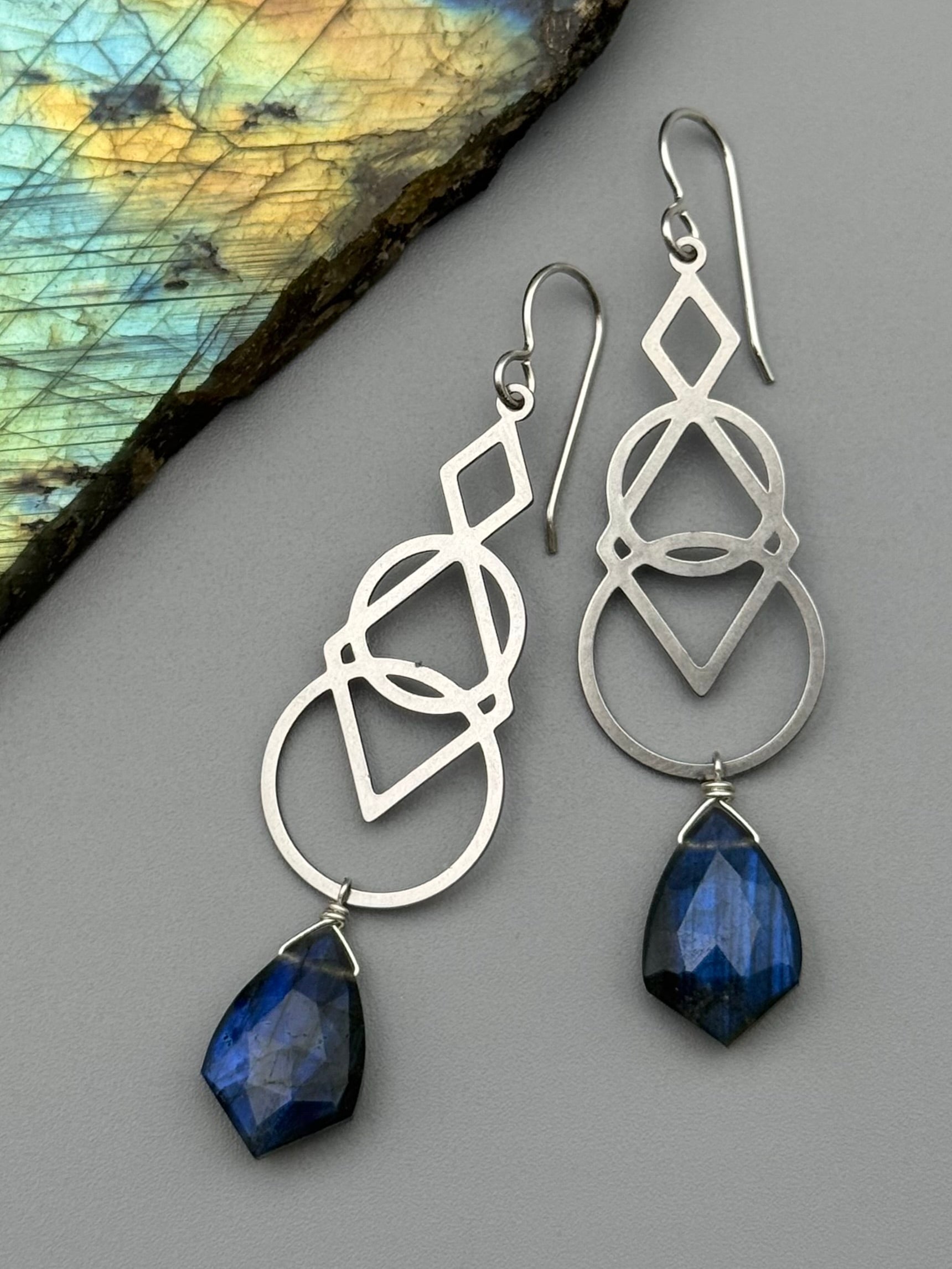 •SIGNS• labradorite + silver earrings