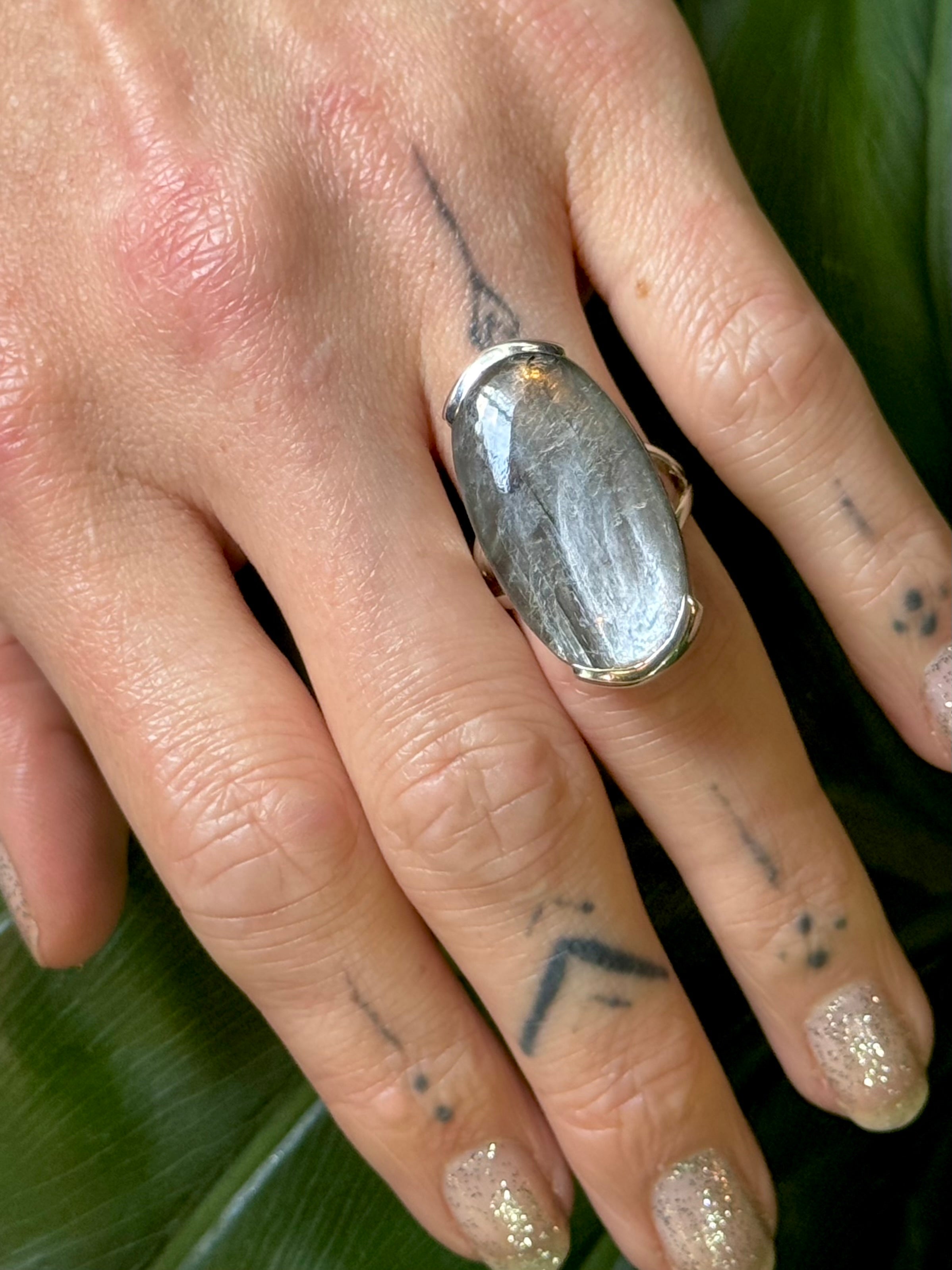 •BLACK SUNSTONE - OVAL• bezel capped silver ring (size 8)