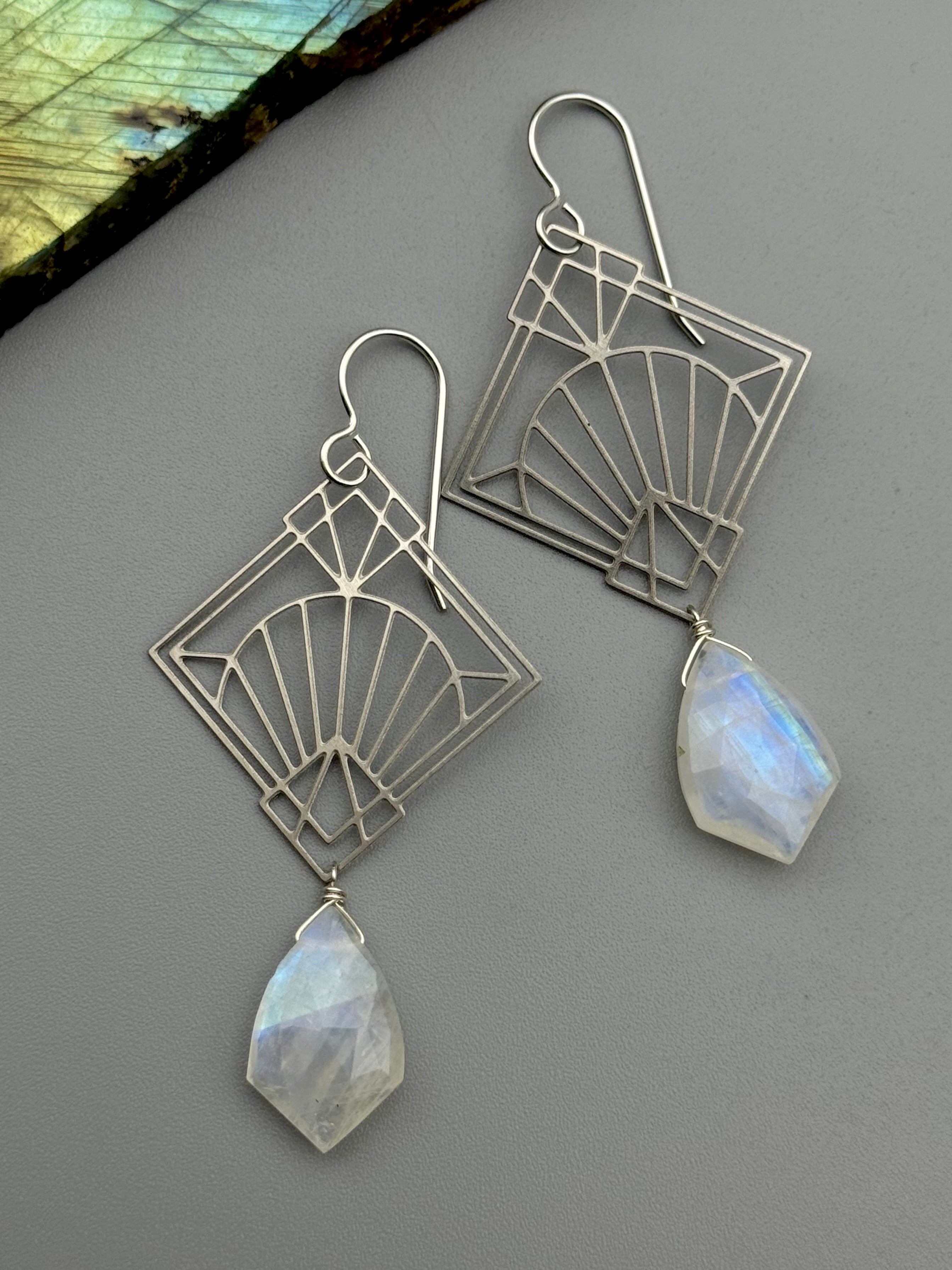 •DECO DIAMOND• rainbow moonstone + silver earrings