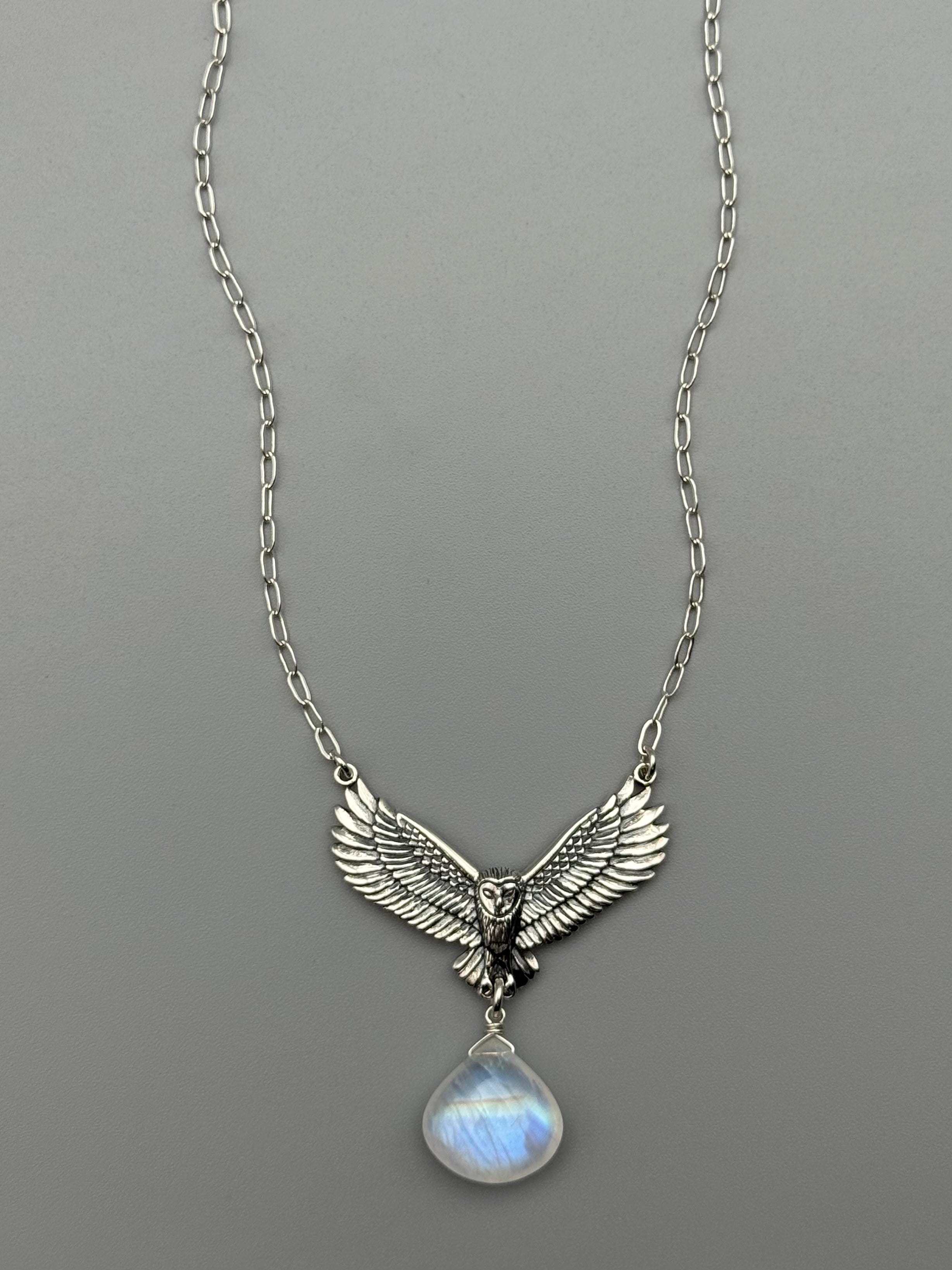 •NOCTURNA• rainbow moonstone + silver necklace (18"-20" long)