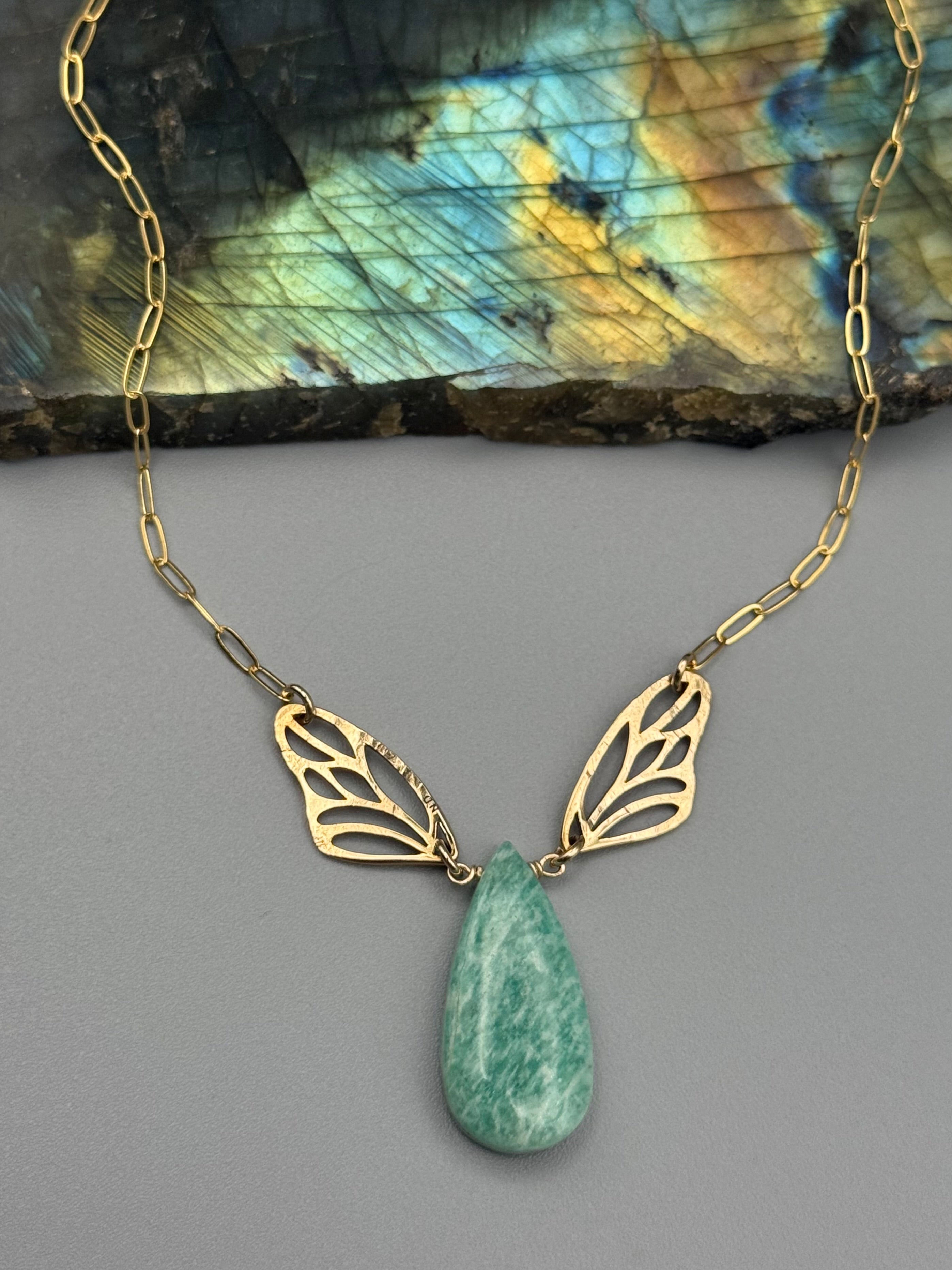 •METAMORPH• amazonite + gold necklace (16"-18" long)