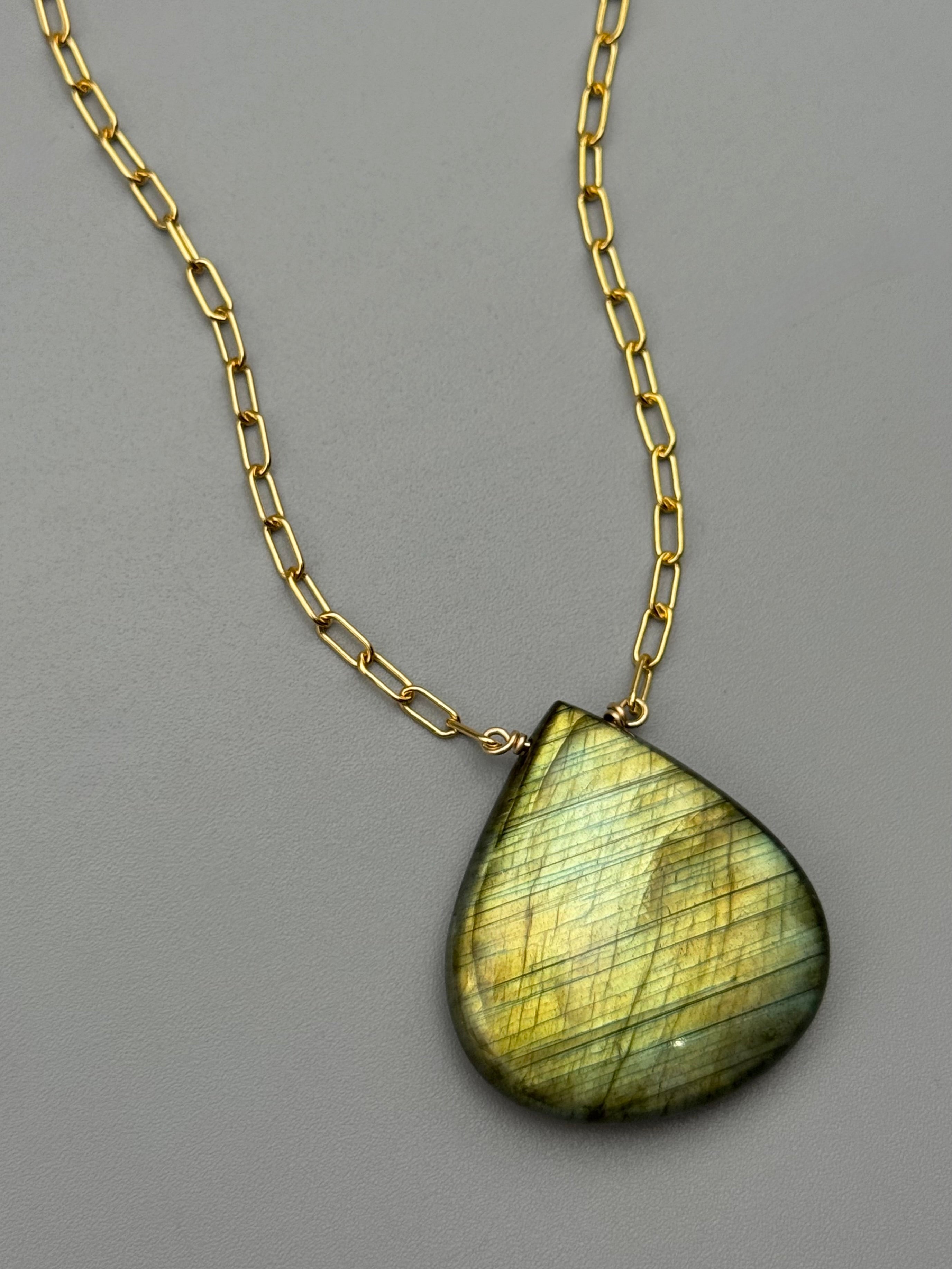 •AEON• labradorite + gold necklace (16"-18" long)