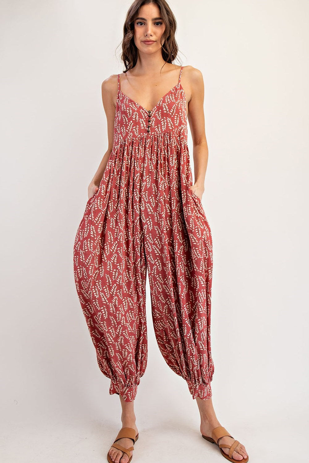 •PEYTON - BARLEY• relaxed fit V-neck jumpsuit