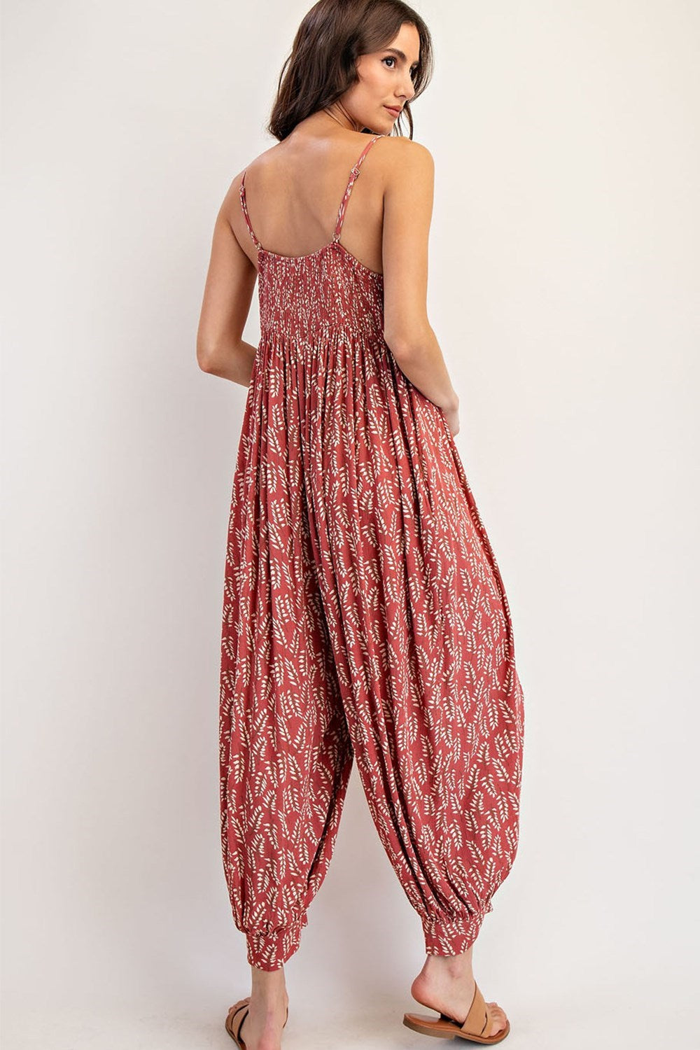 •PEYTON - BARLEY• relaxed fit V-neck jumpsuit