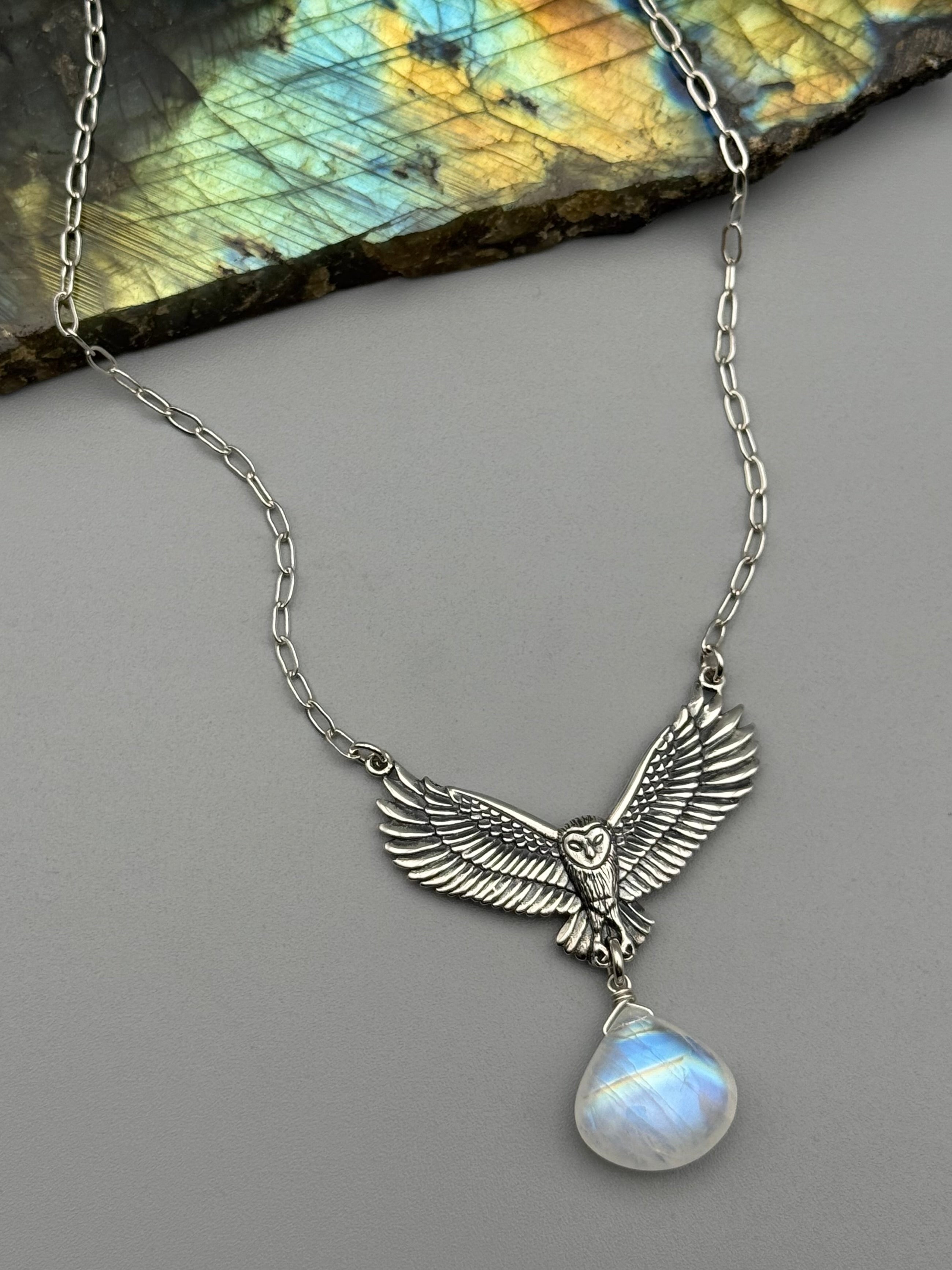 •NOCTURNA• rainbow moonstone + silver necklace (18"-20" long)