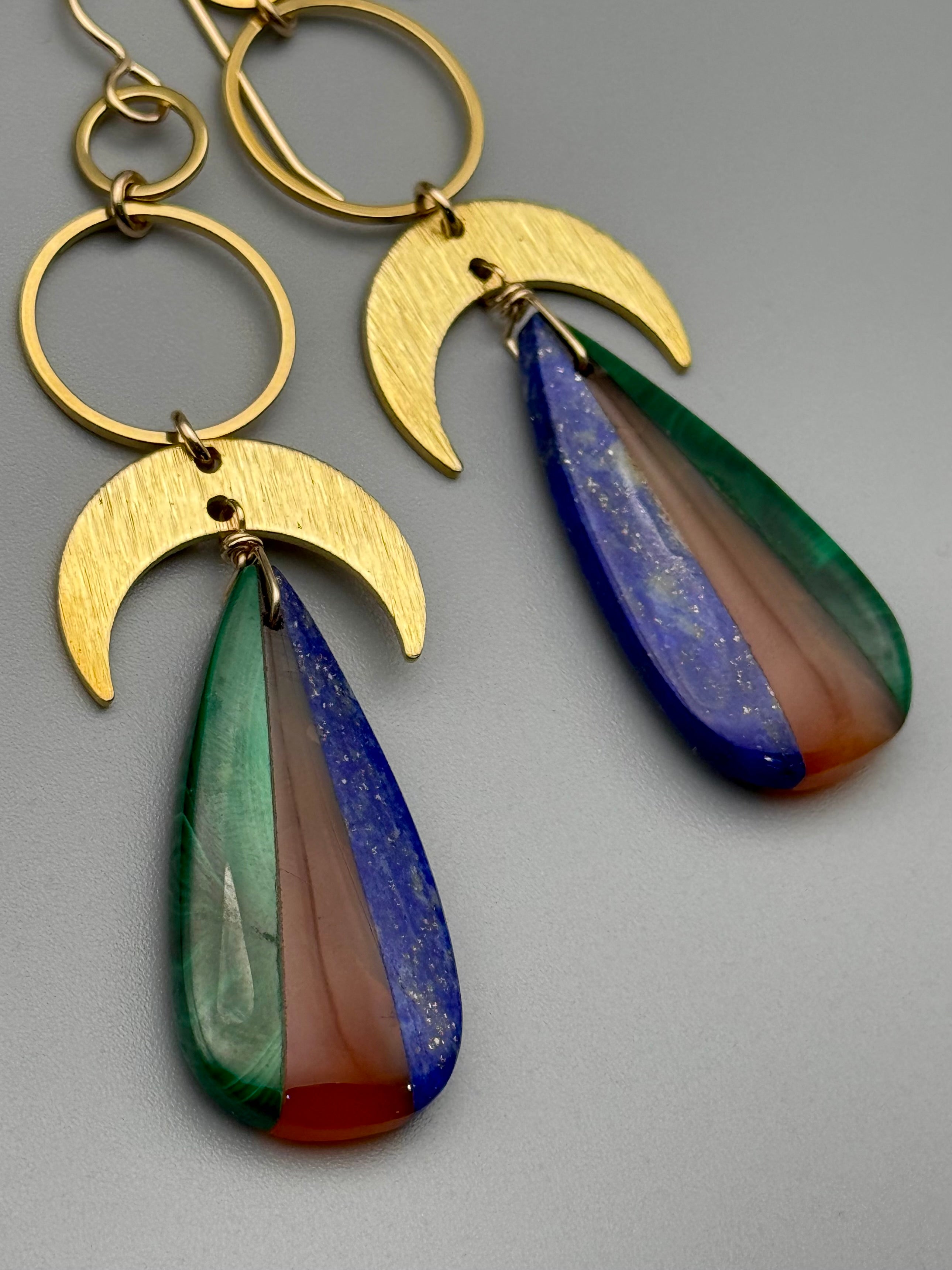 •ECHO MOON• intarsia + gold earrings