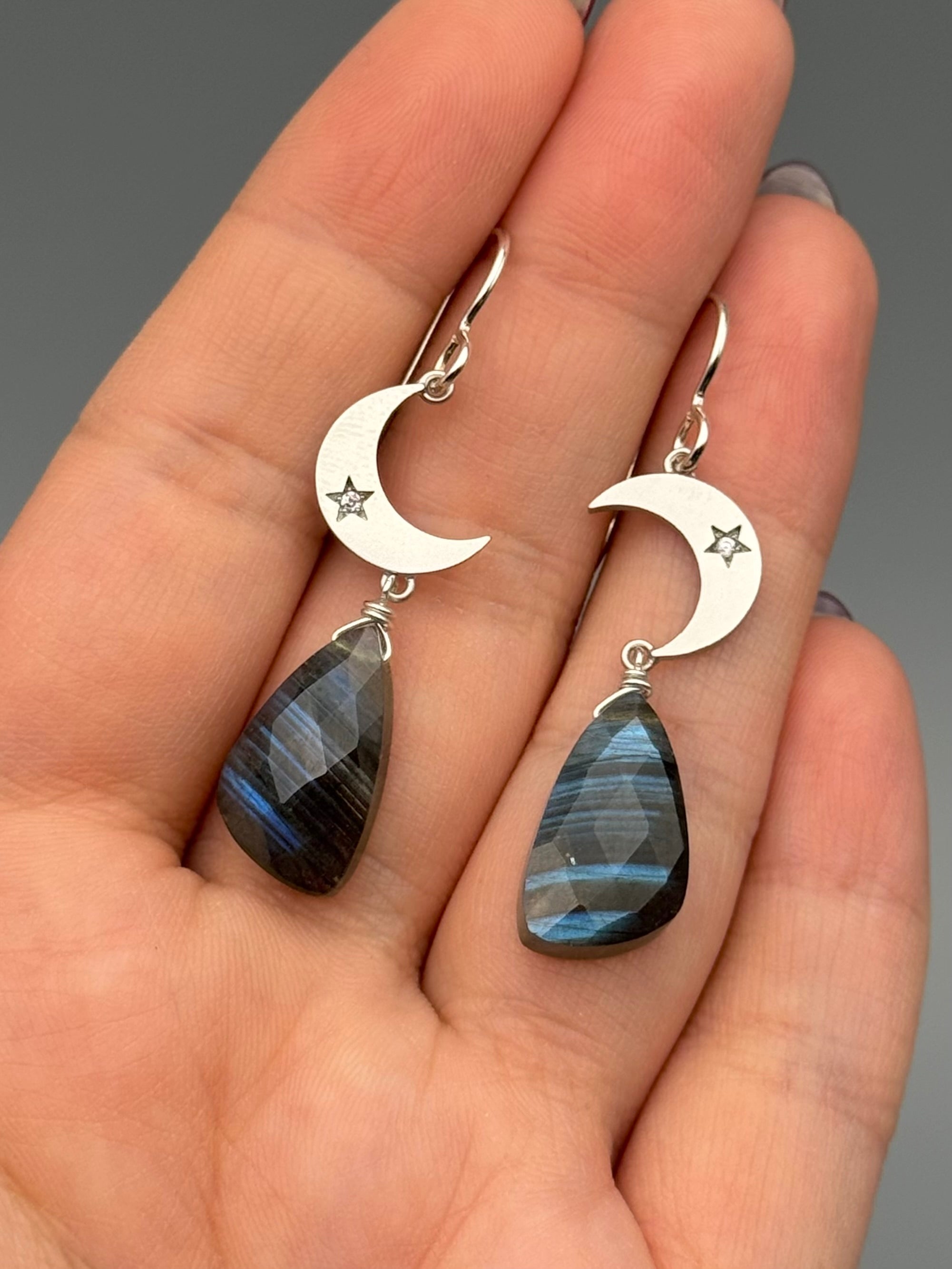 •CRYSTAL CRESCENT• labradorite + silver earrings