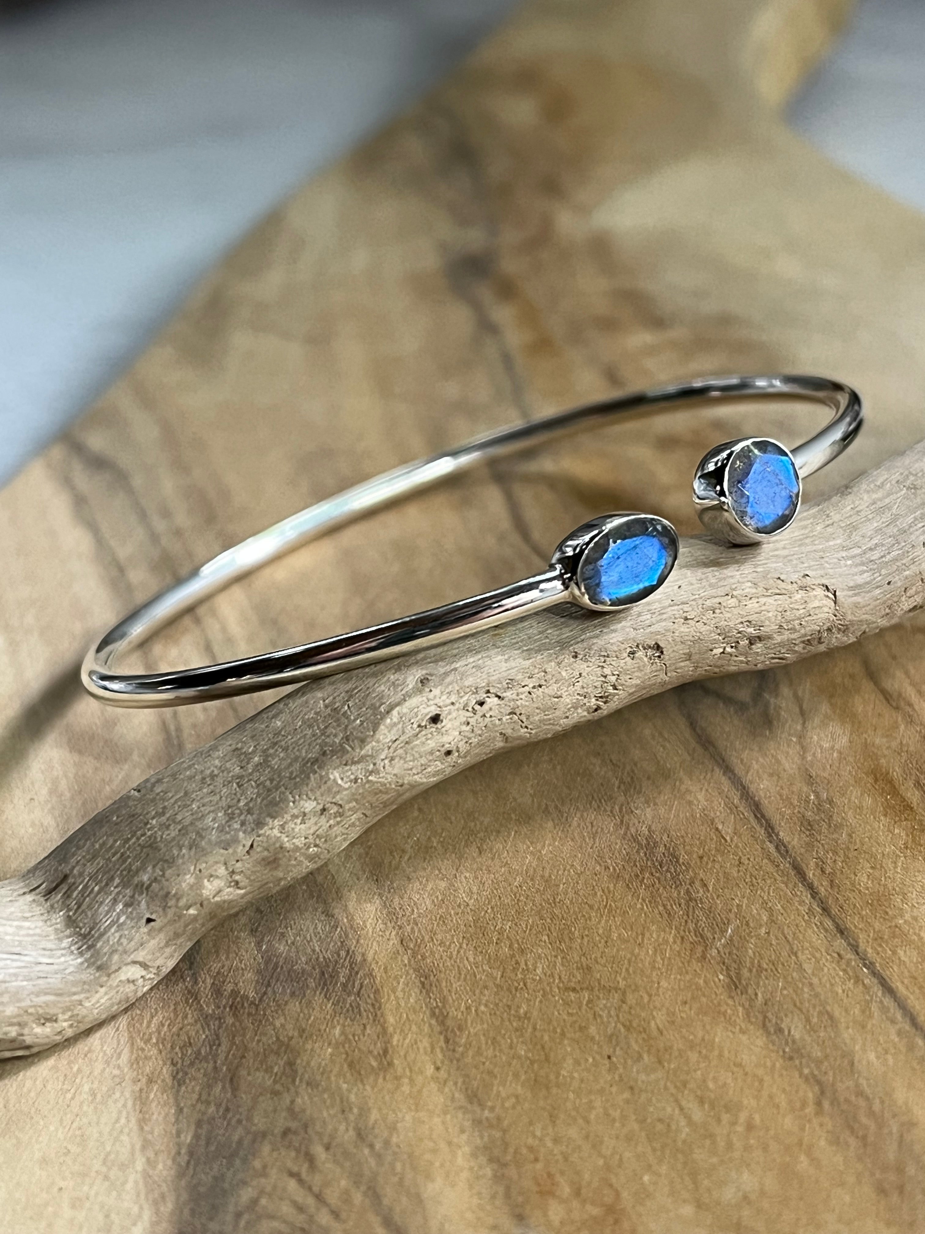 •OVAL + CIRCLE• labradorite + silver twist-on cuff bracelet