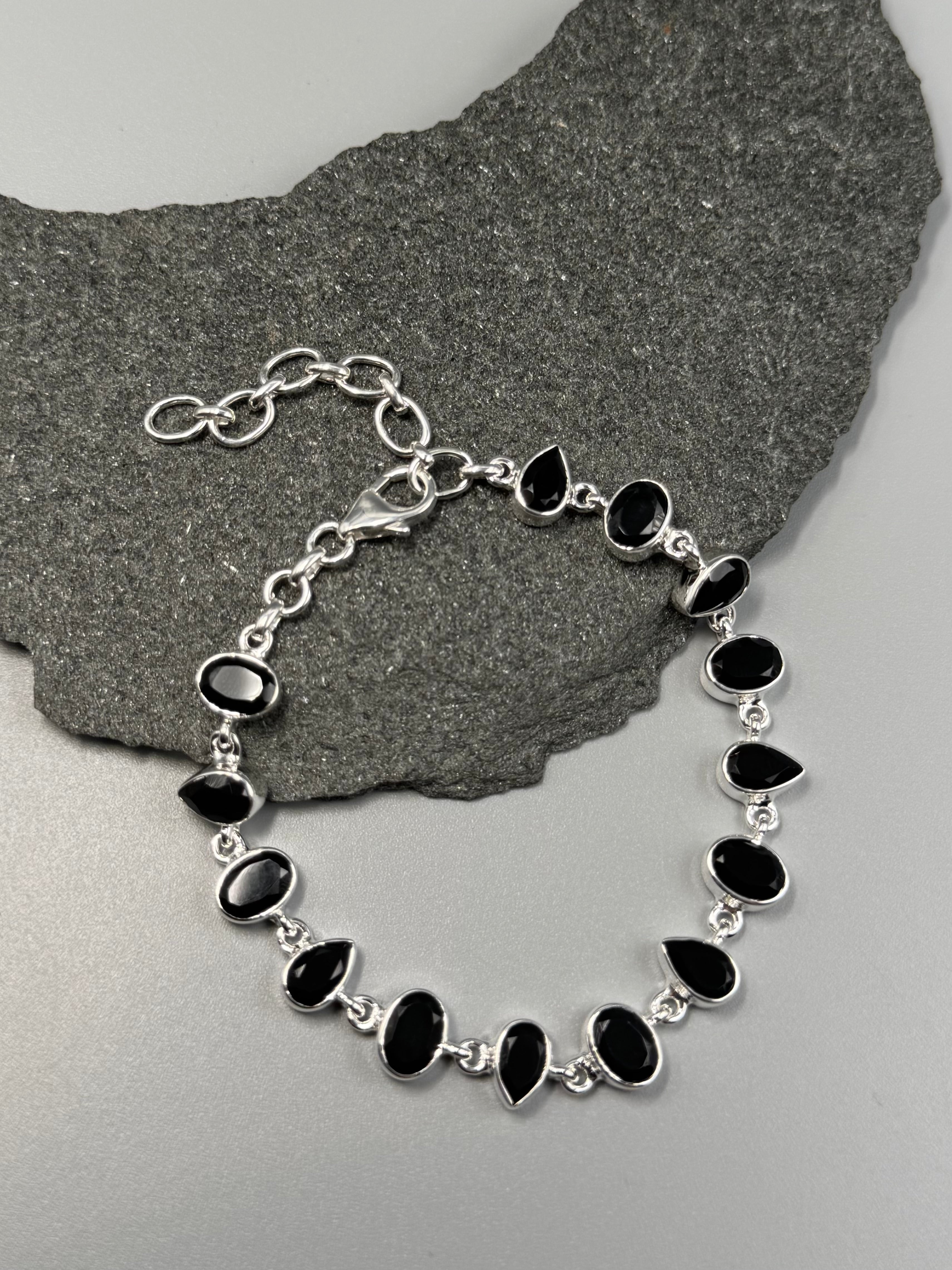•BLACK ONYX - GEO MIX• linked silver bracelet (7.25" - 9")