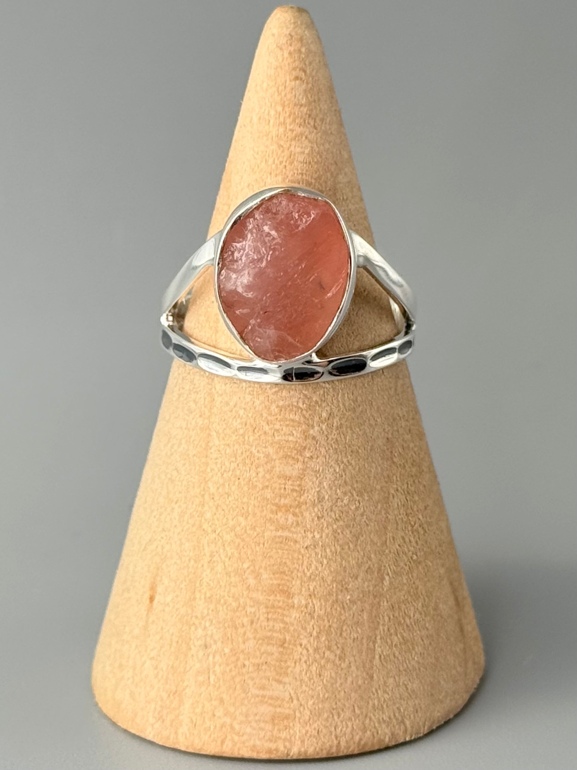 •ROSE QUARTZ - UNDERSCORE• split band silver ring (various sizes)