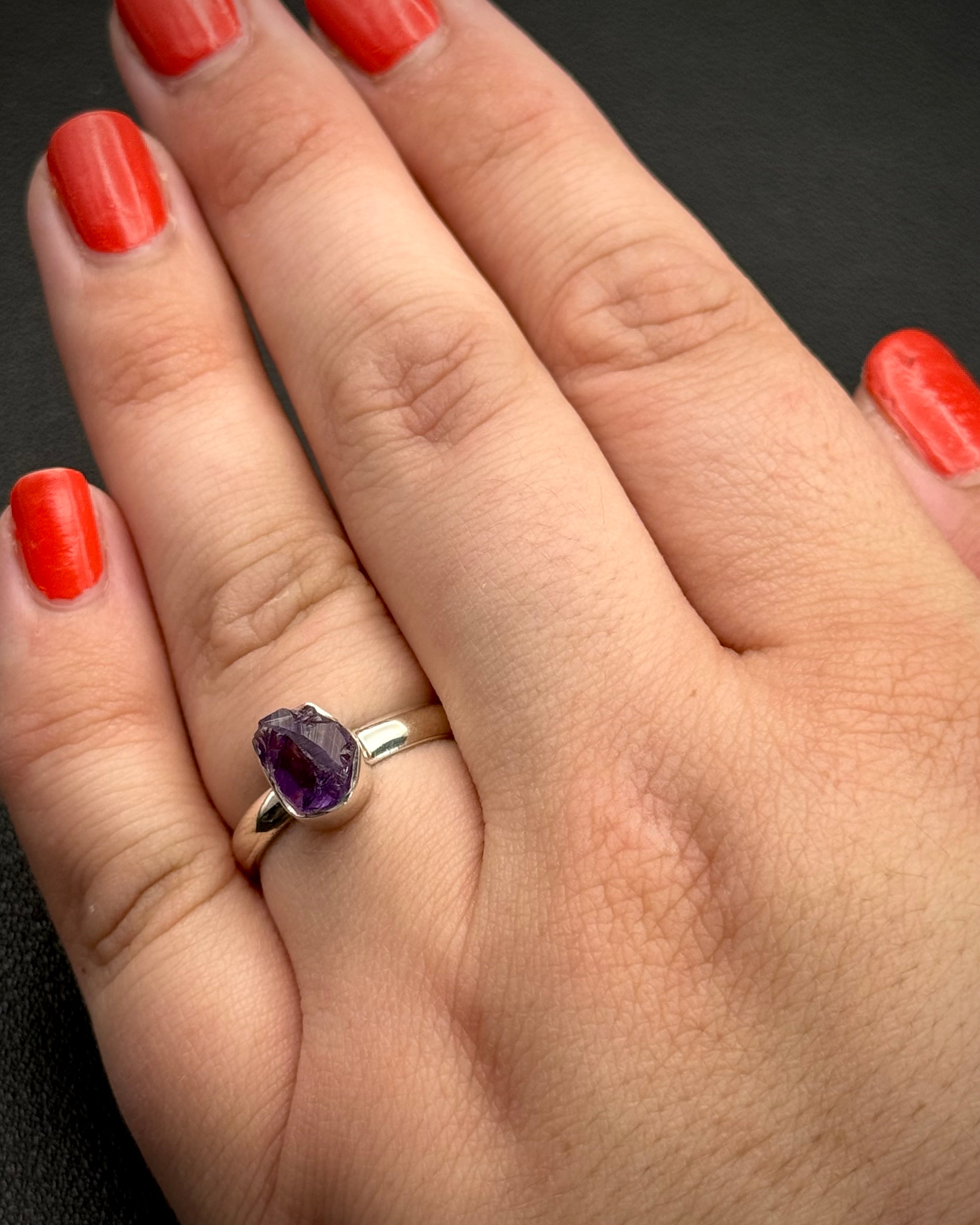 •AMETHYST - LIL' FREEFORM• silver ring (various sizes)