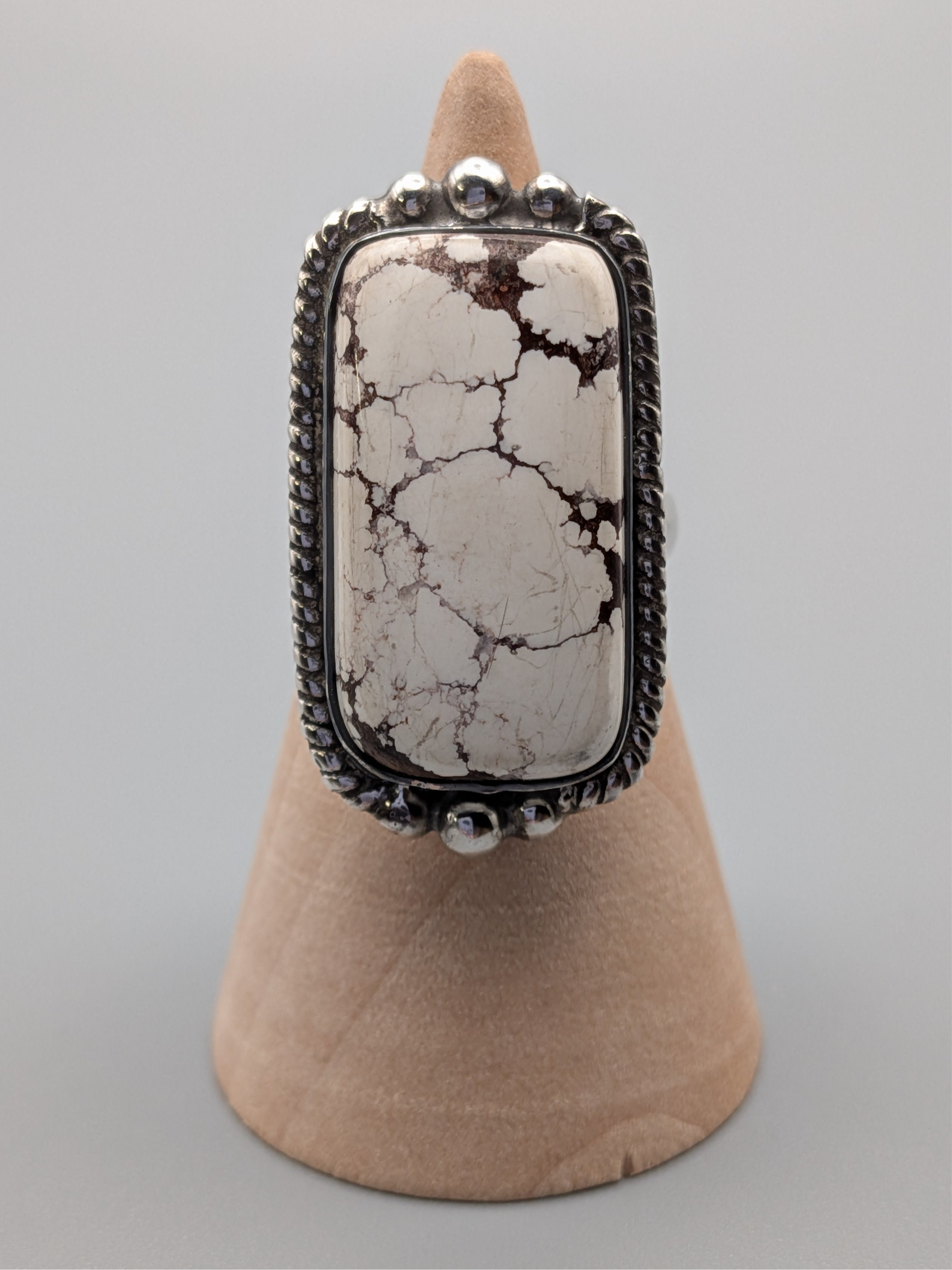 •HOWLITE - SOFT SQUARE• rope + dot bezel silver ring (size 5.75)