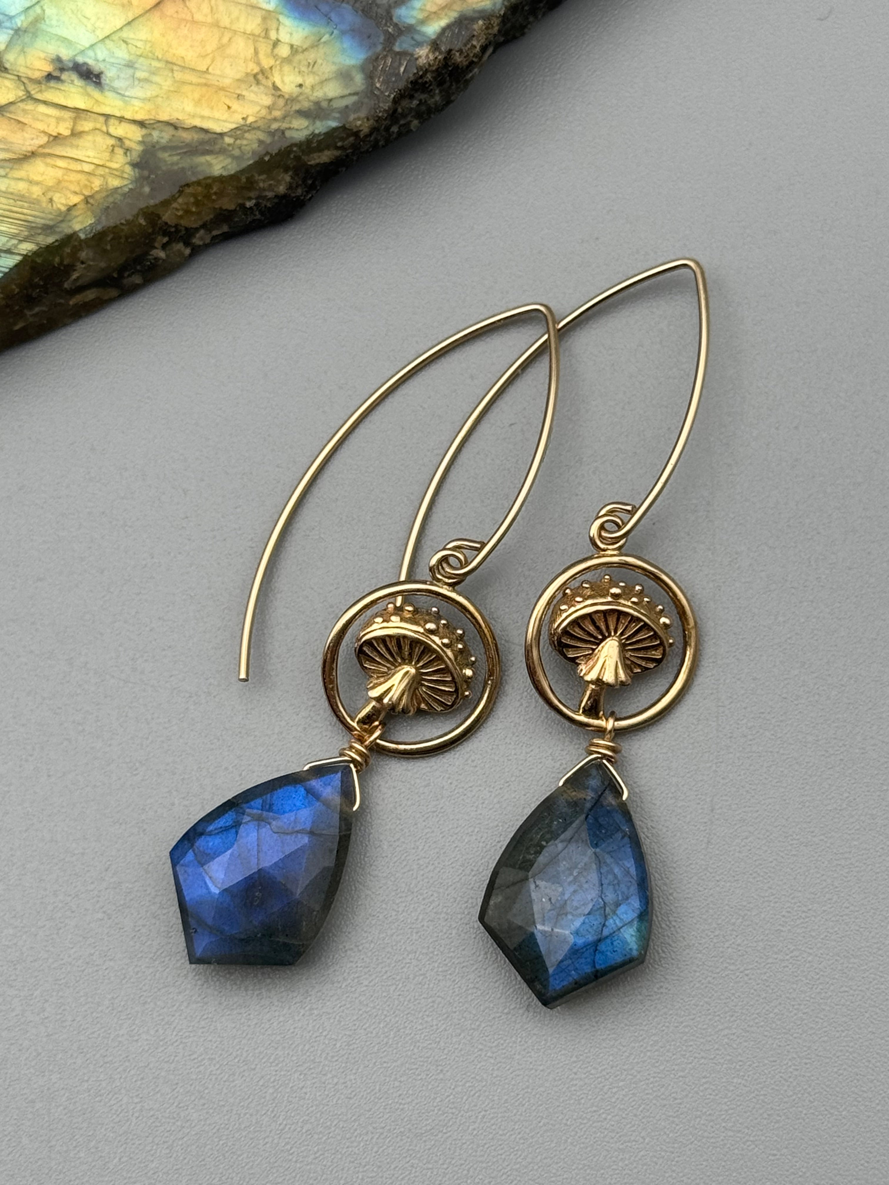 •UNDERSTORY• labradorite sparrow + gold earrings