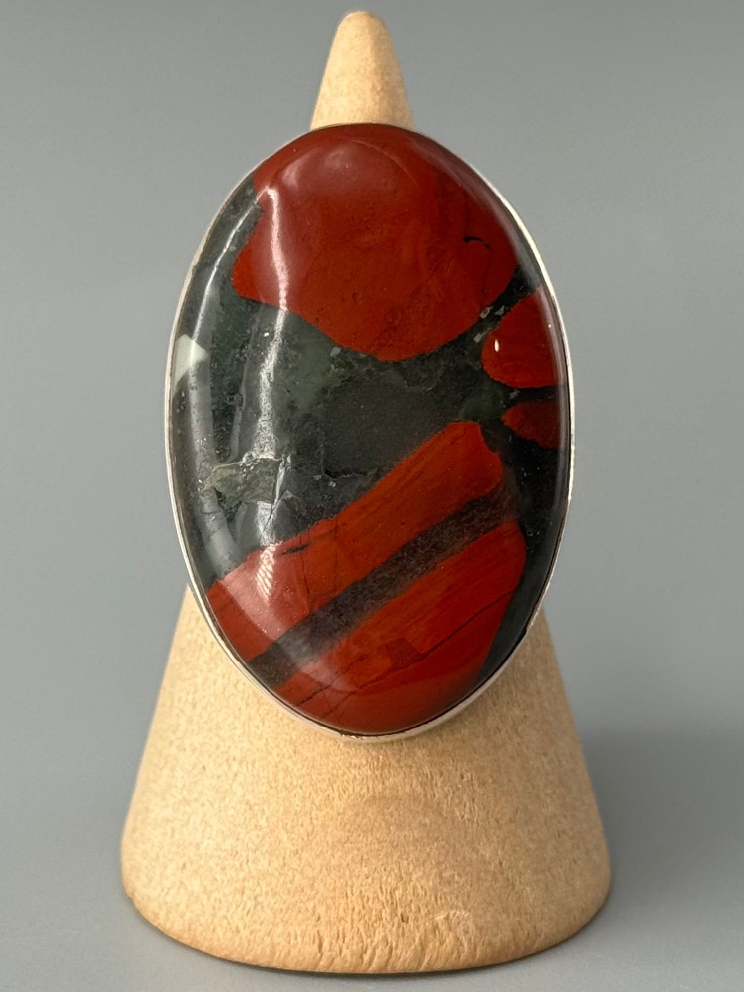 •AFRICAN BLOODSTONE - OVAL• sterling silver ring (size 9)