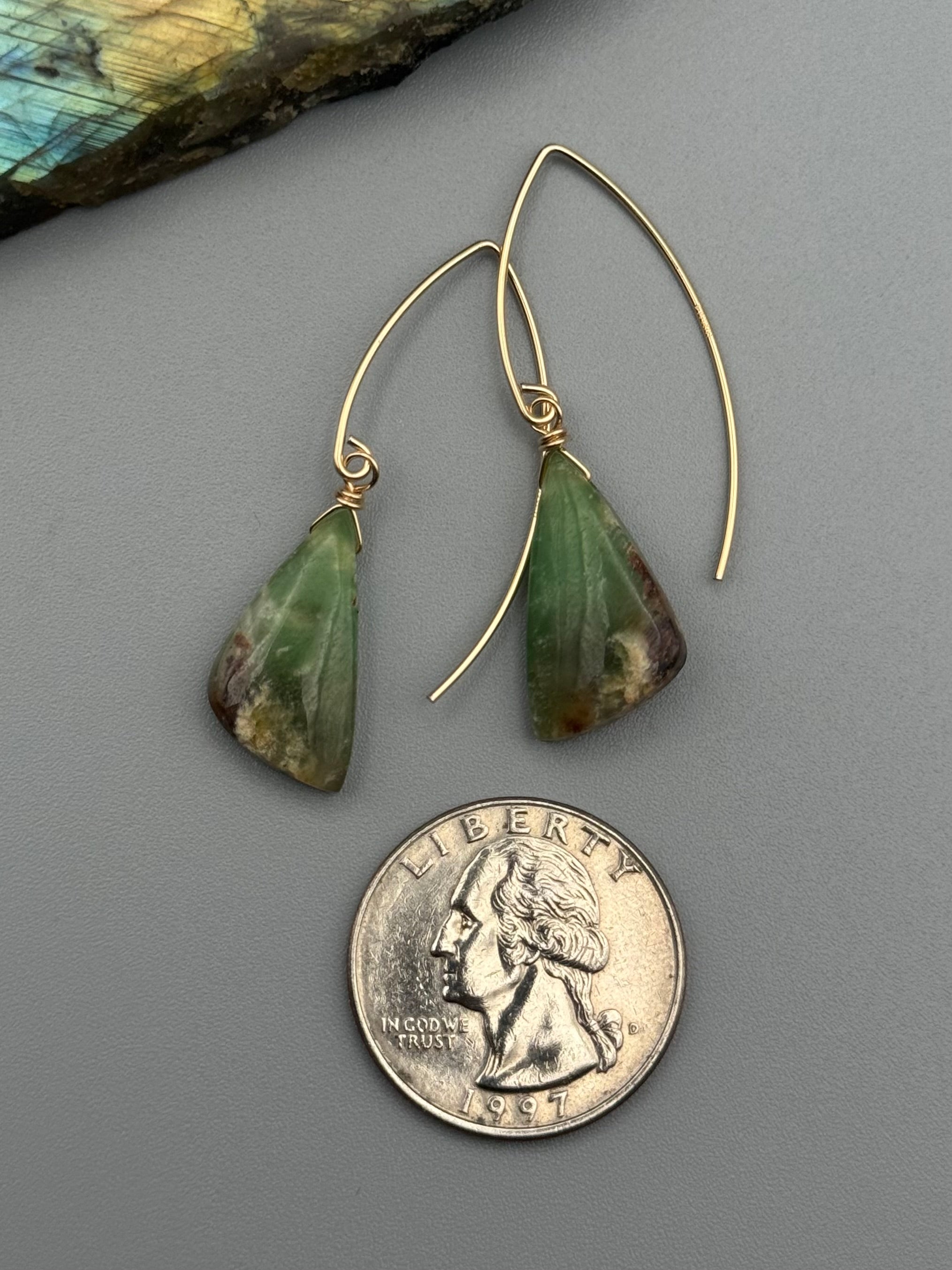 •STRAY• chrysoprase wing + gold earrings