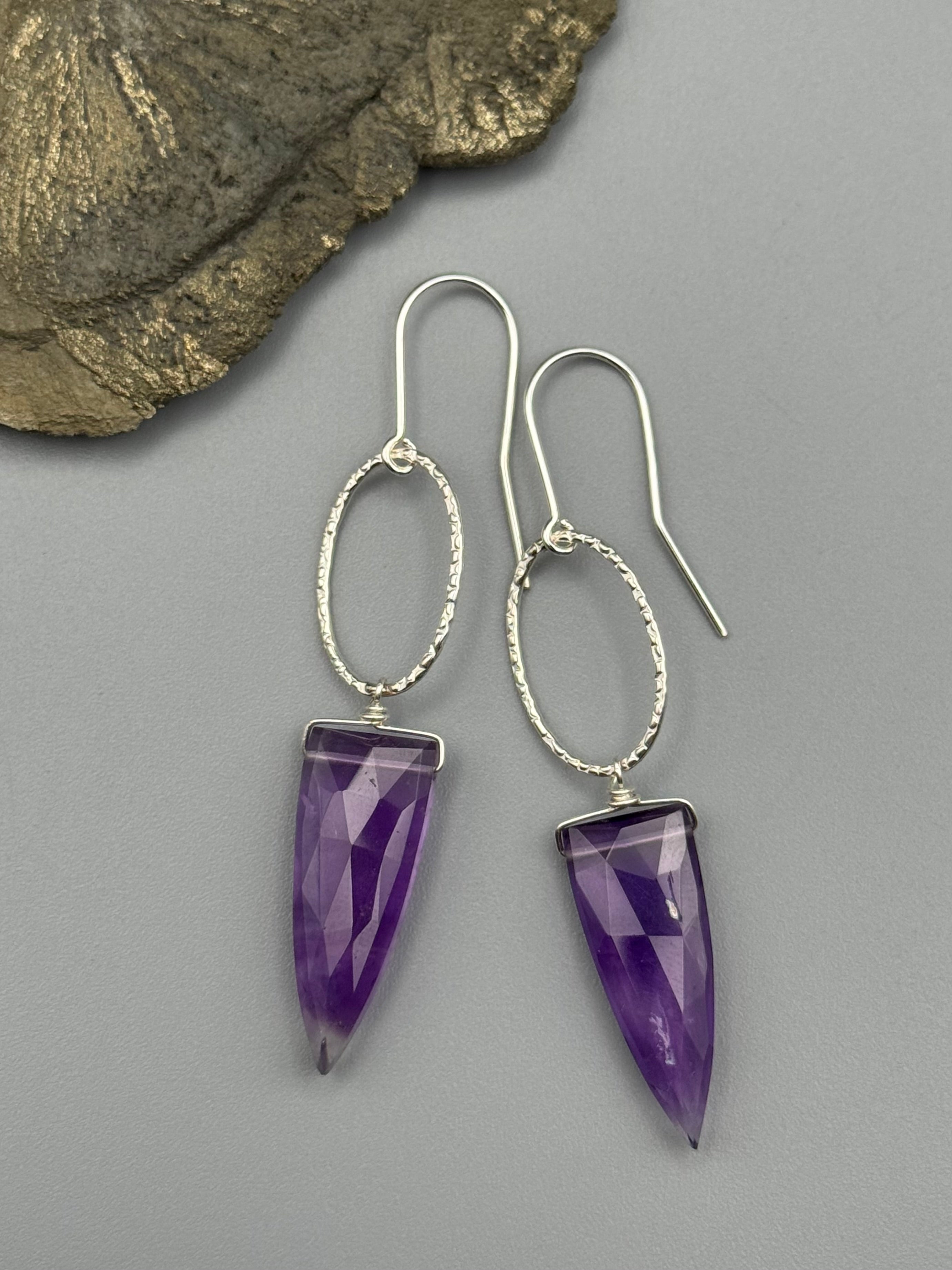 •IO• amethyst fang + silver earrings