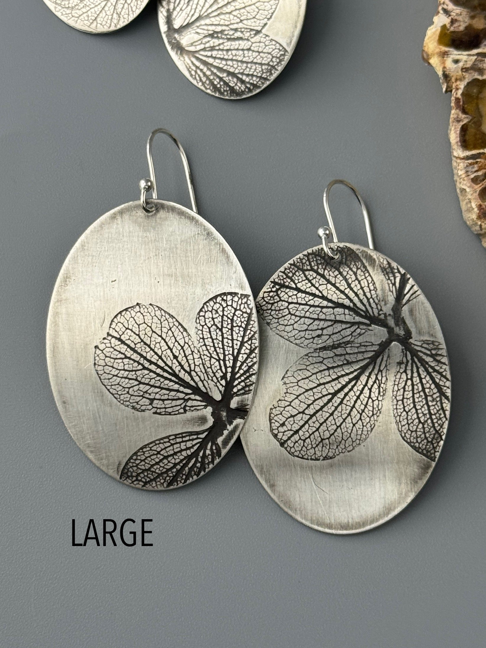 •HYDRANGEA OVOID• silver dangle earrings