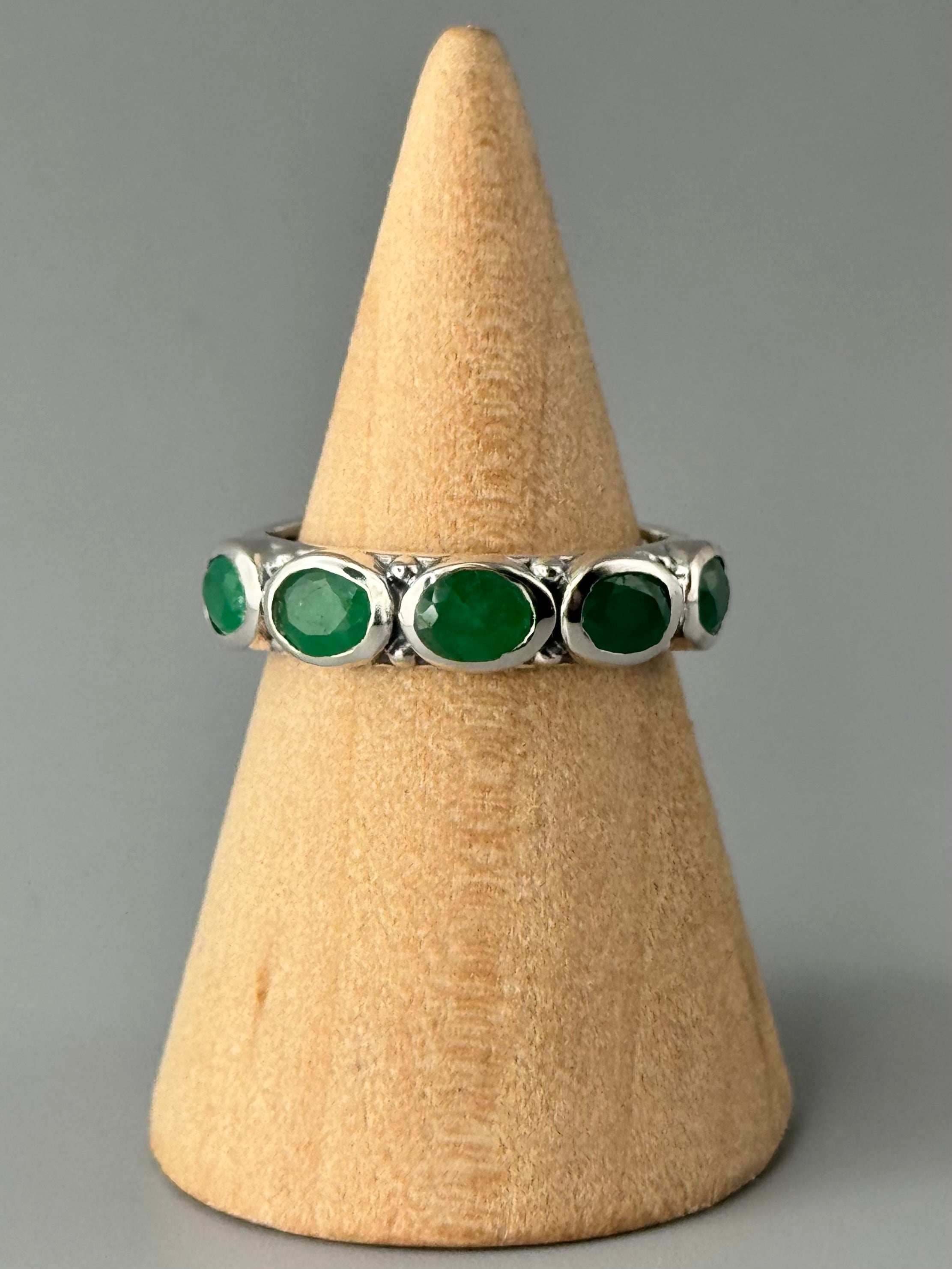 •EMERALD - DIADEM• sterling silver ring (various sizes)
