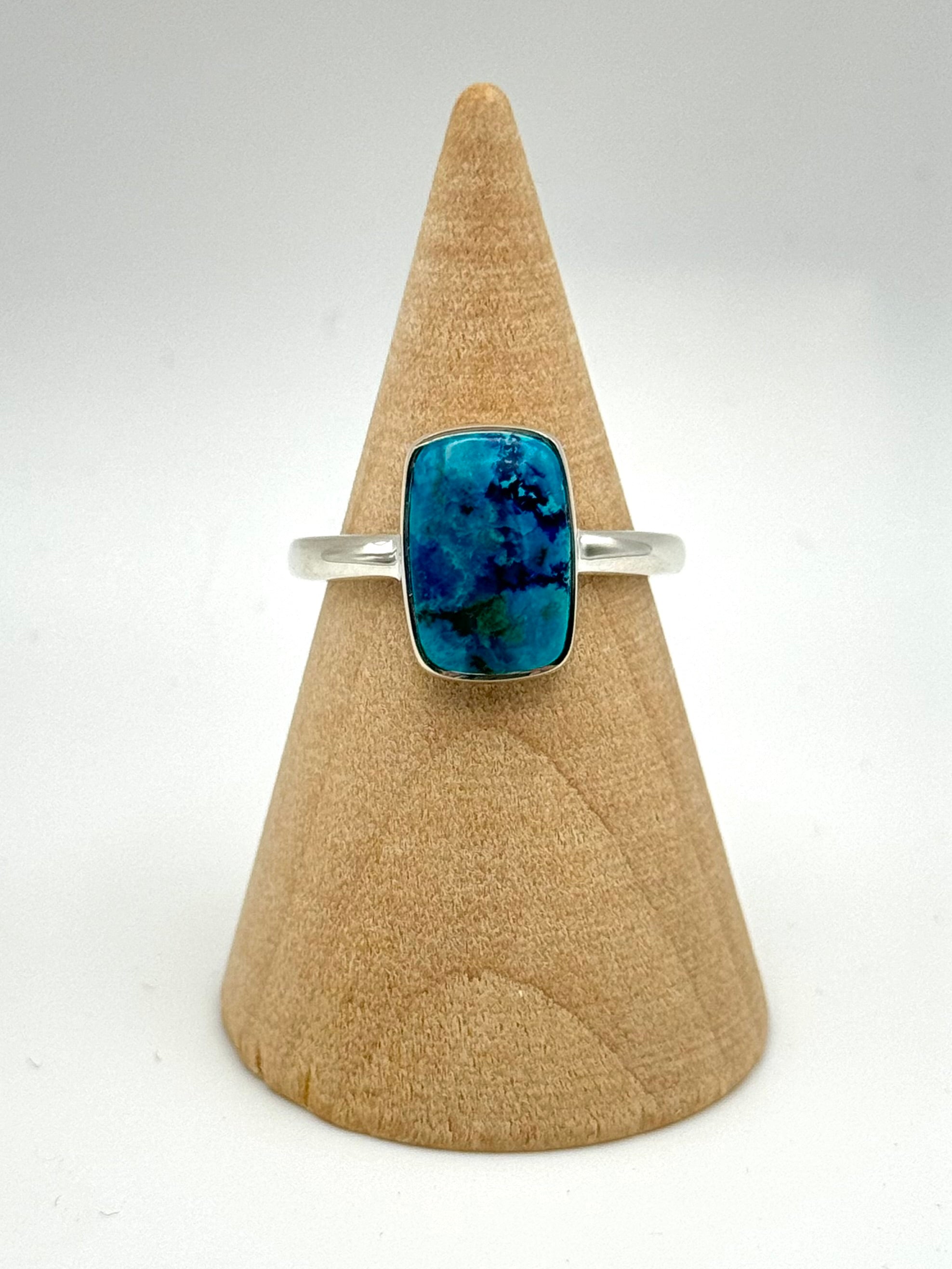 •SHATTUCKITE - MEDIUM SOFT RECTANGLE• silver ring (size 8)