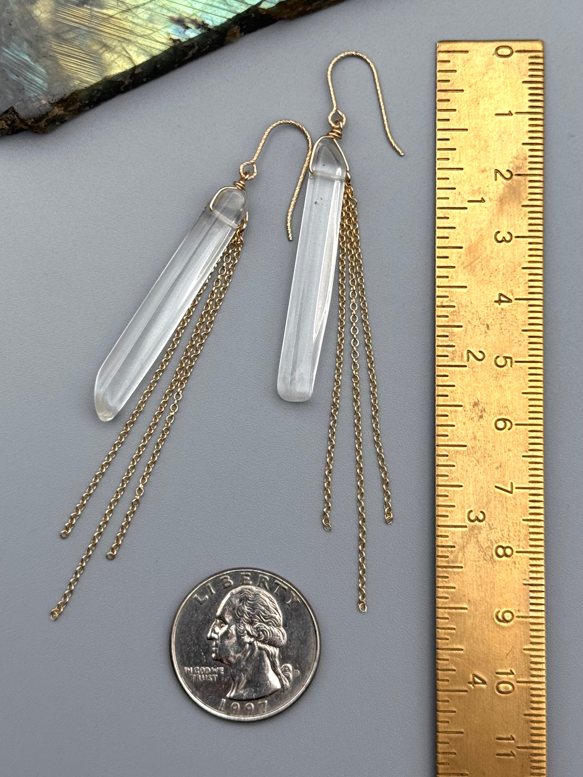 •FREE SWING• quartz point + gold earrings