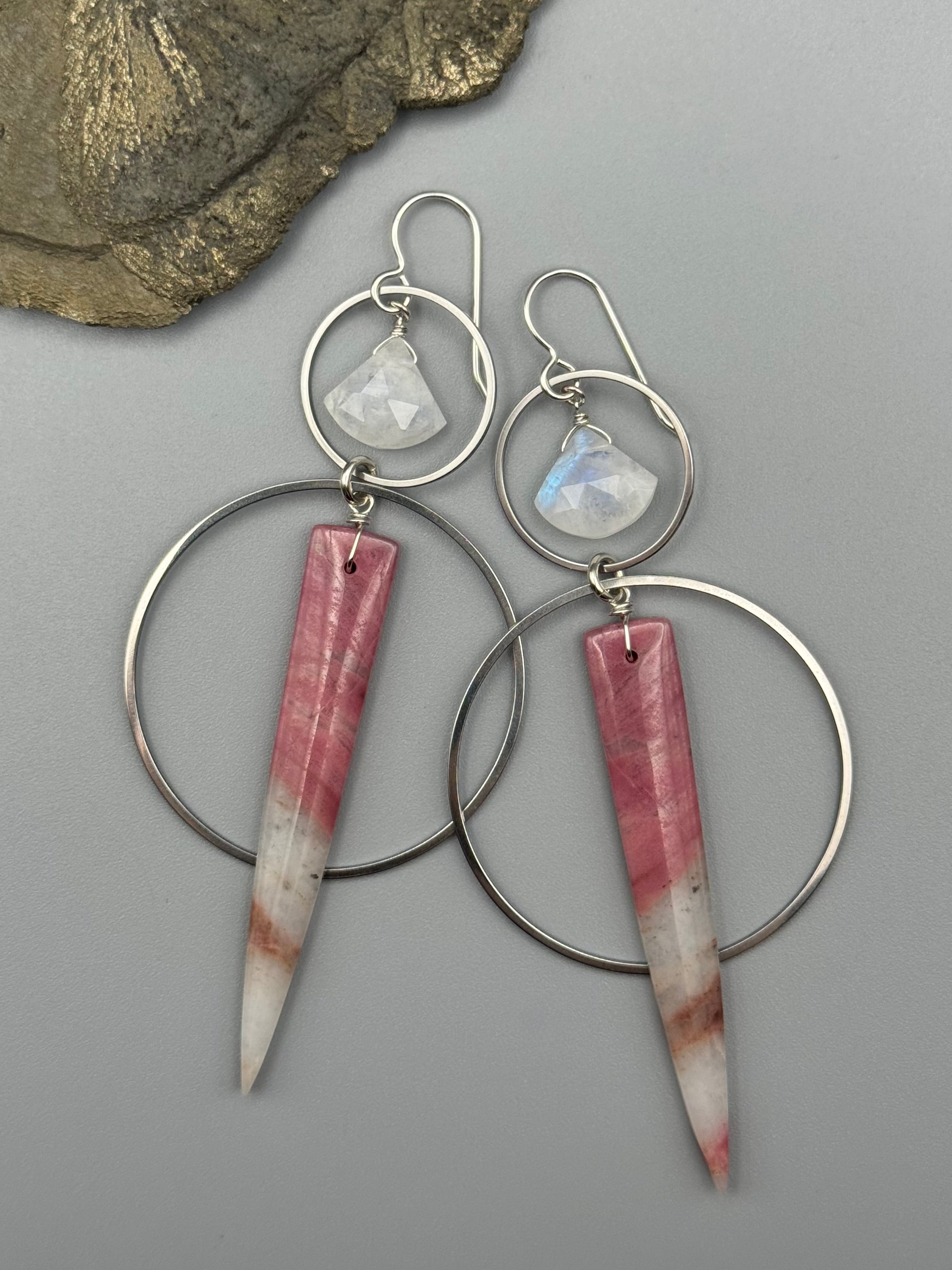 •EQUA-ORBIT• rainbow moonstone + rhodonite in quartz silver earrings