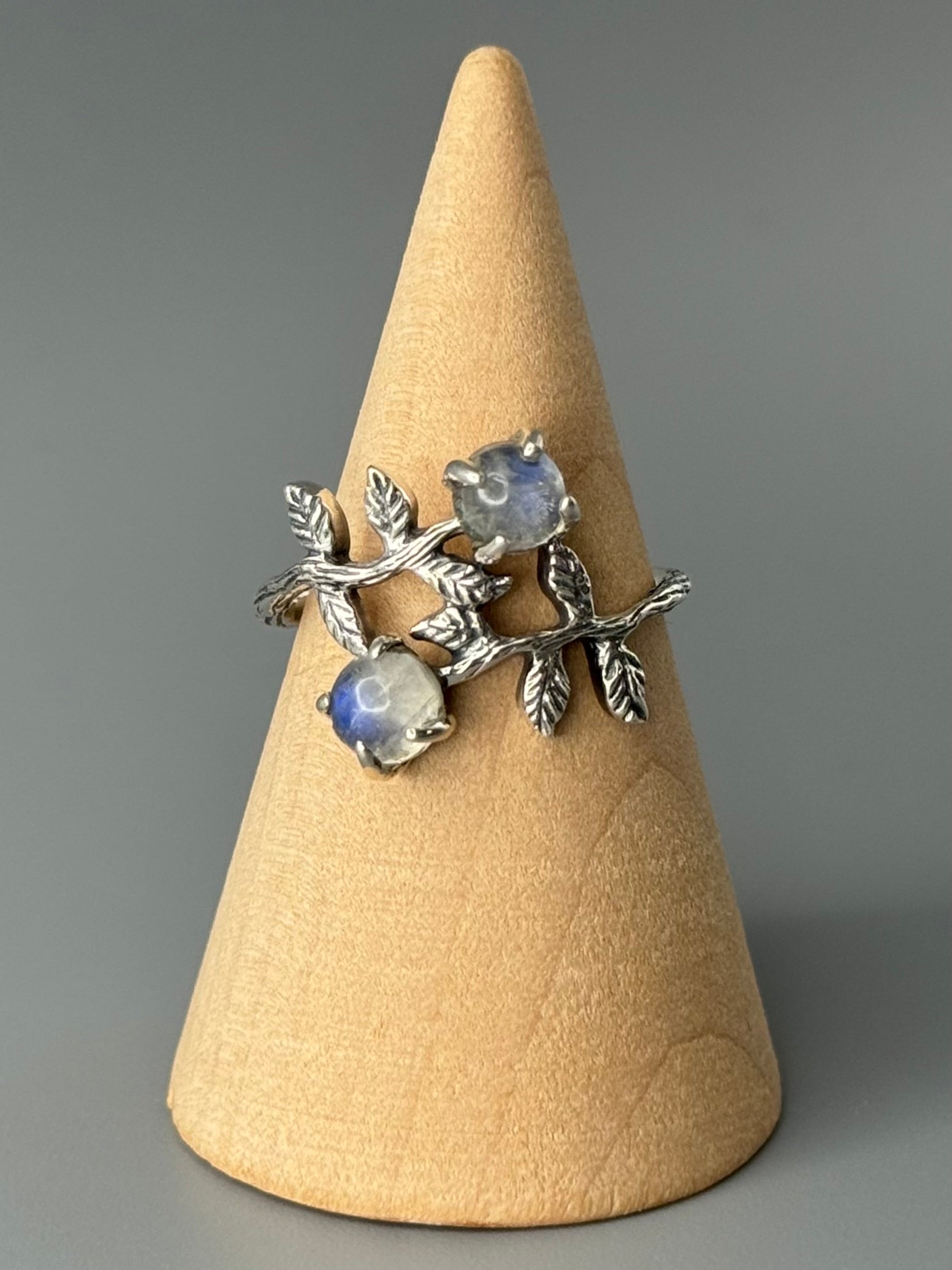 •RAINBOW MOONSTONE - LIANA• prong set silver ring (various sizes)