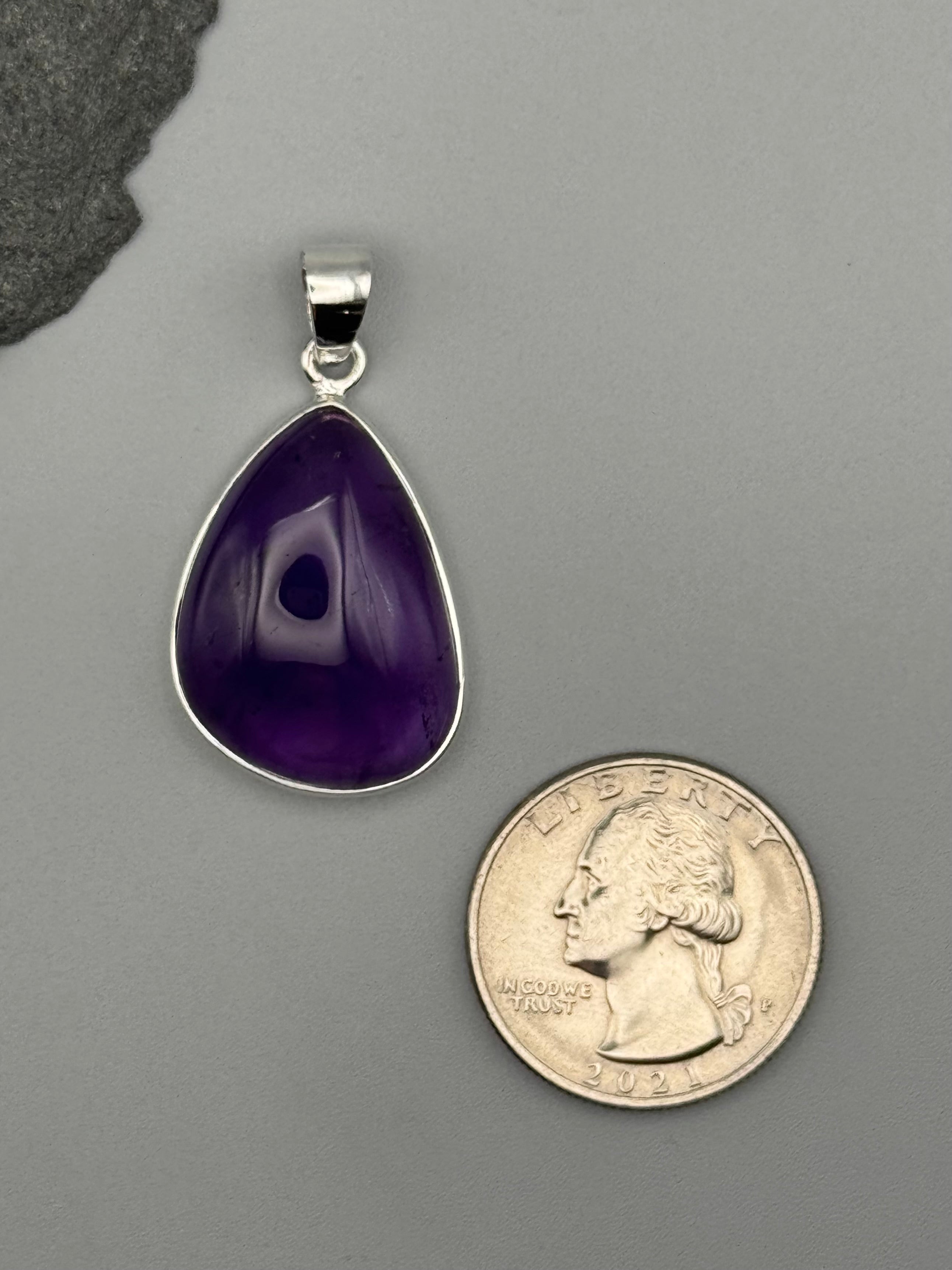 •AMETHYST - MEDIUM TEAR• sterling silver pendant