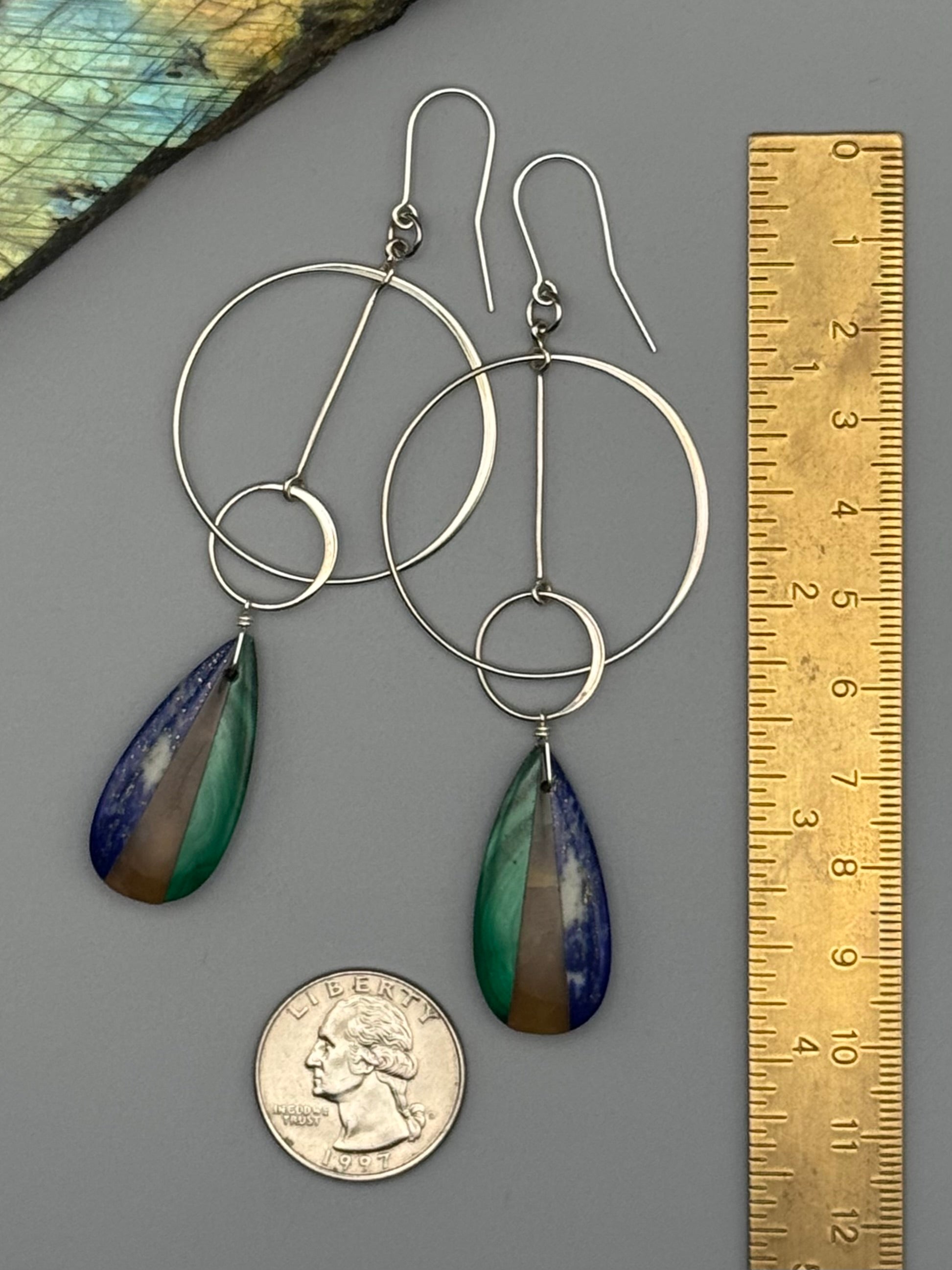 •HOOP SWING• intarsia + silver earrings