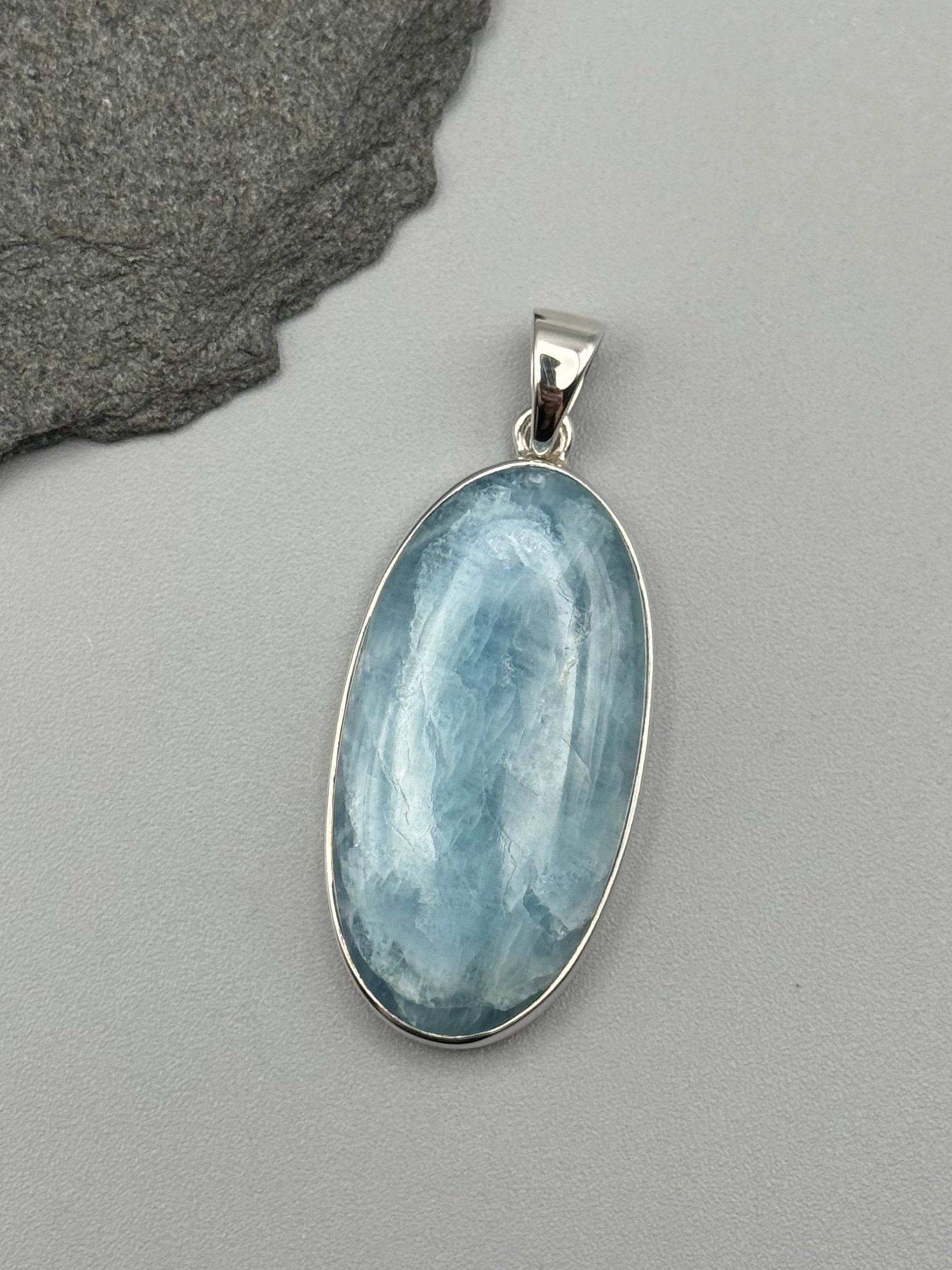 •AQUAMARINE - ELONGATED OVAL• sterling silver pendant