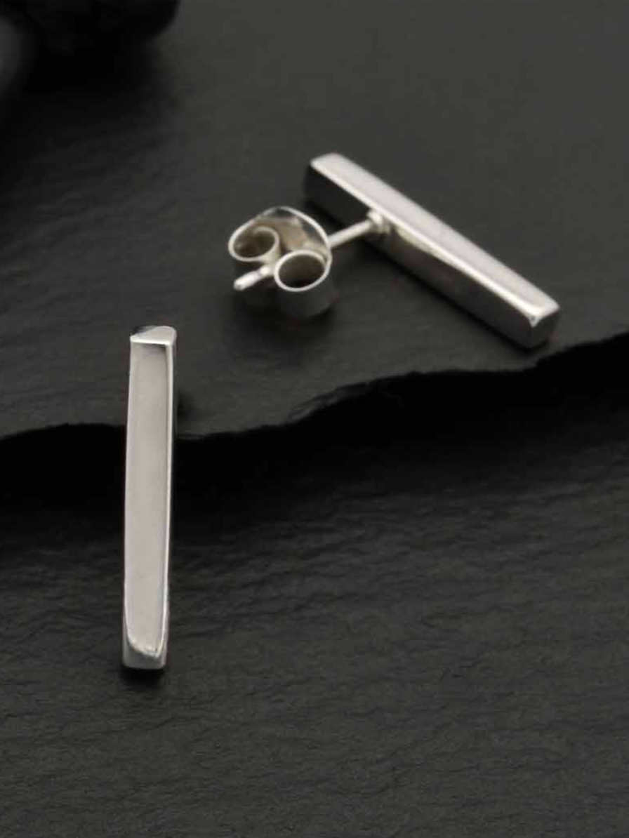 •LIL' BAR POST• silver stud earrings