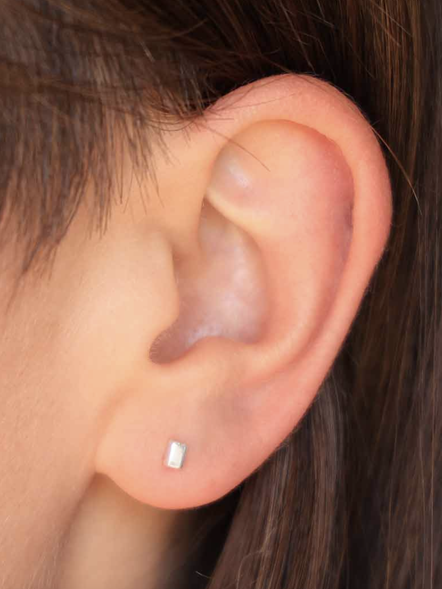 •TINY BAR• silver stud earrings