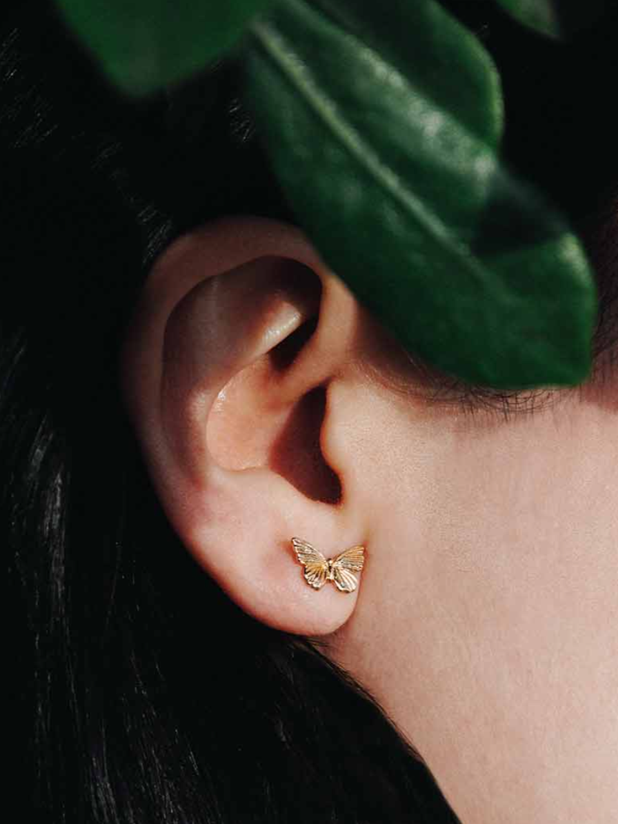 •TINY BUTTERFLY• bronze stud earrings