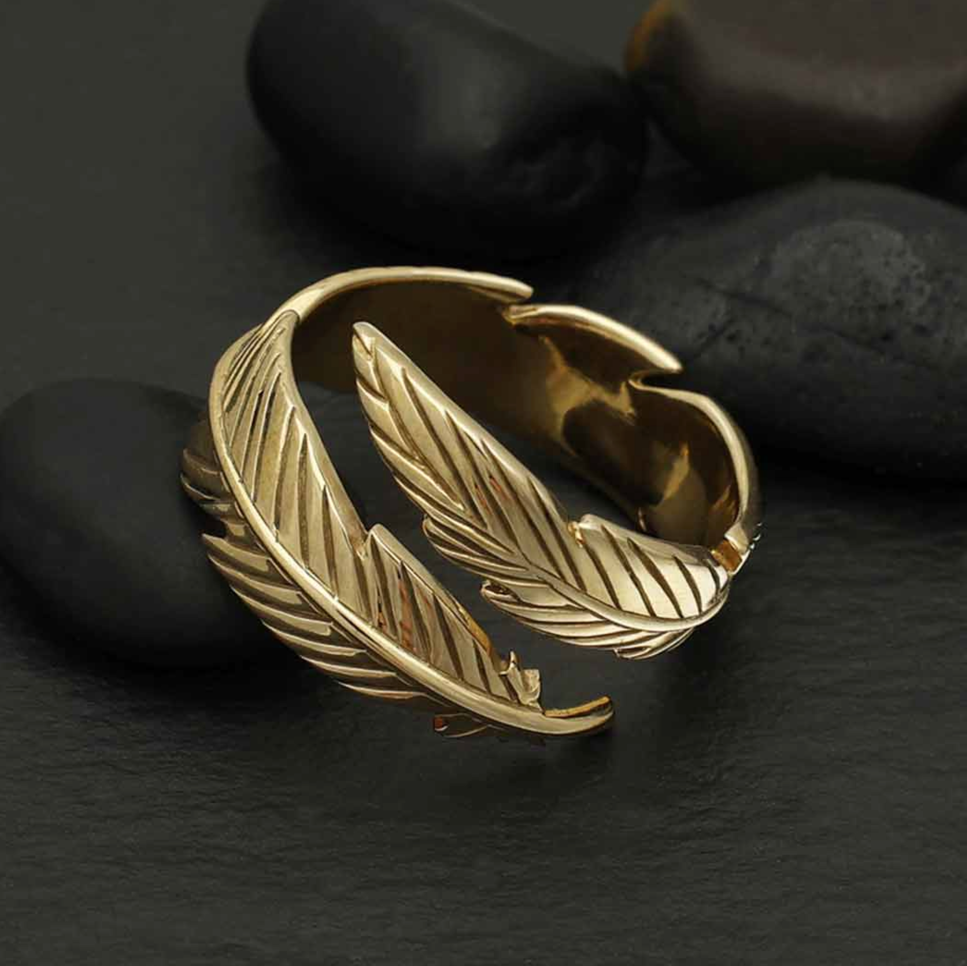 •FEATHER WRAP• adjustable bronze ring