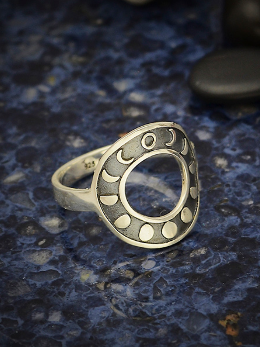 •MOONPHASE CIRCLE• recycled silver ring