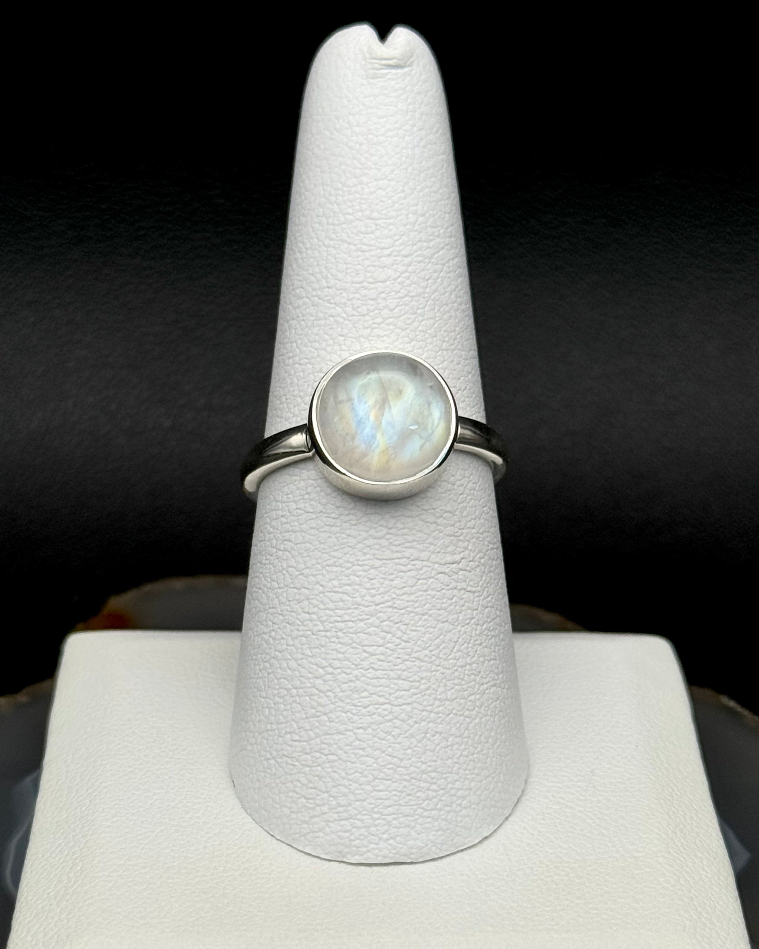 •RAINBOW MOONSTONE - MEDIUM CIRCLE• silver ring (size 8.25)