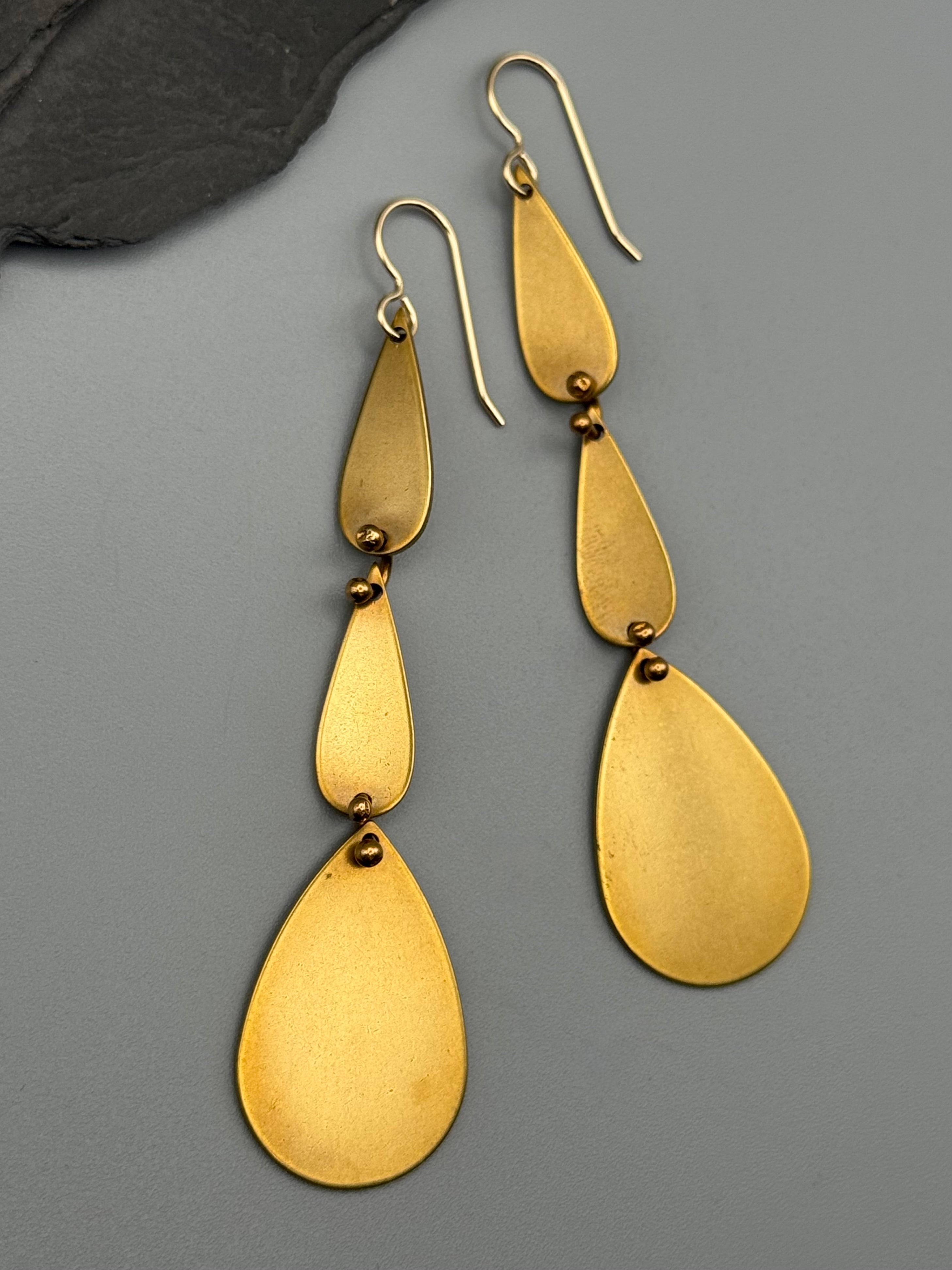 •DOWNPOUR• gold dangle earrings