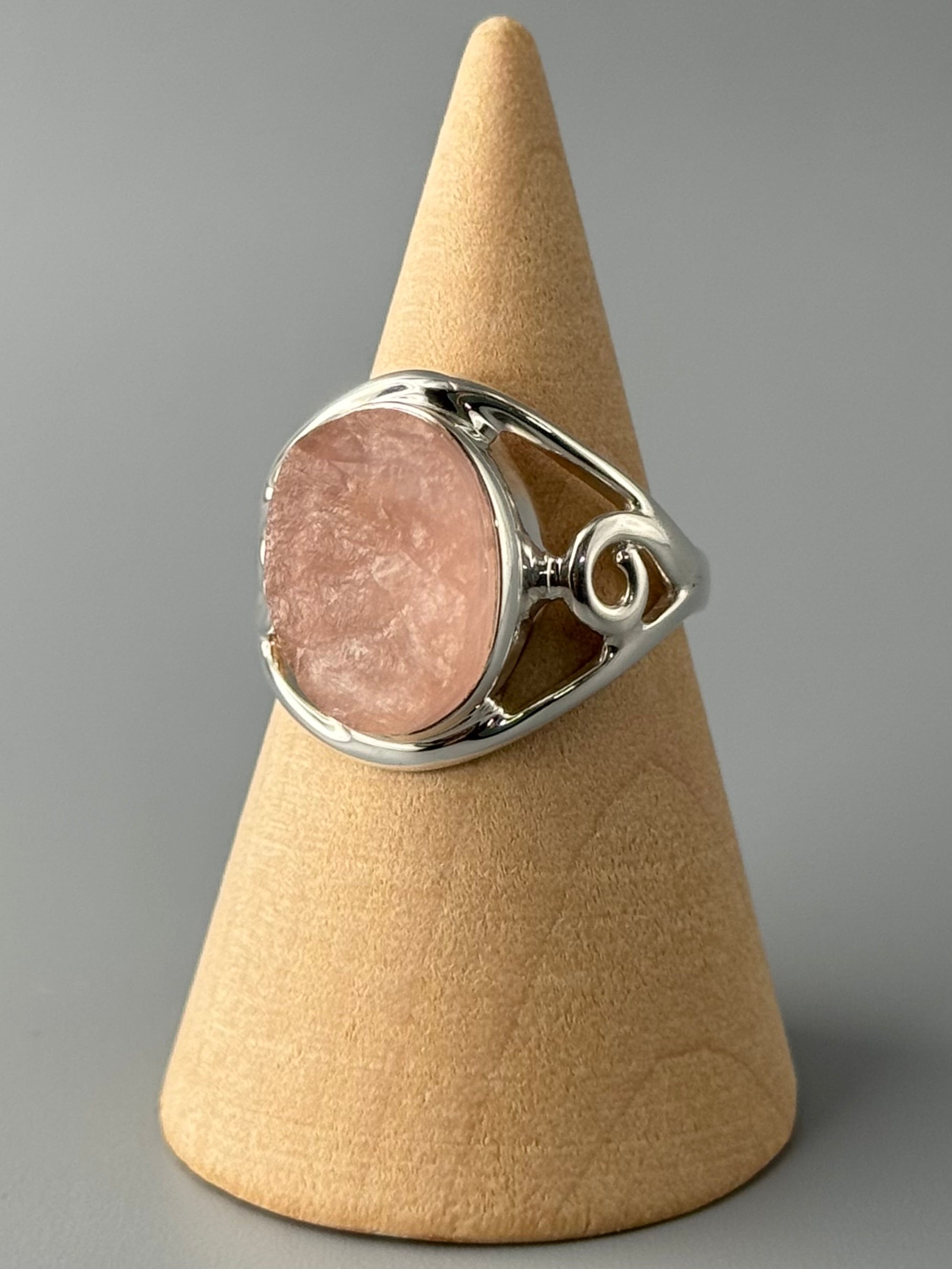 •ROSE QUARTZ - CLARA• decorative band silver ring (various sizes)