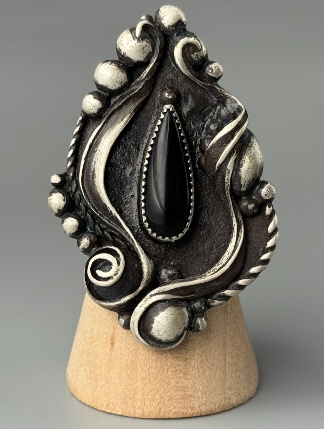 •HAUNT• black onyx + silver ring (size 8.5)